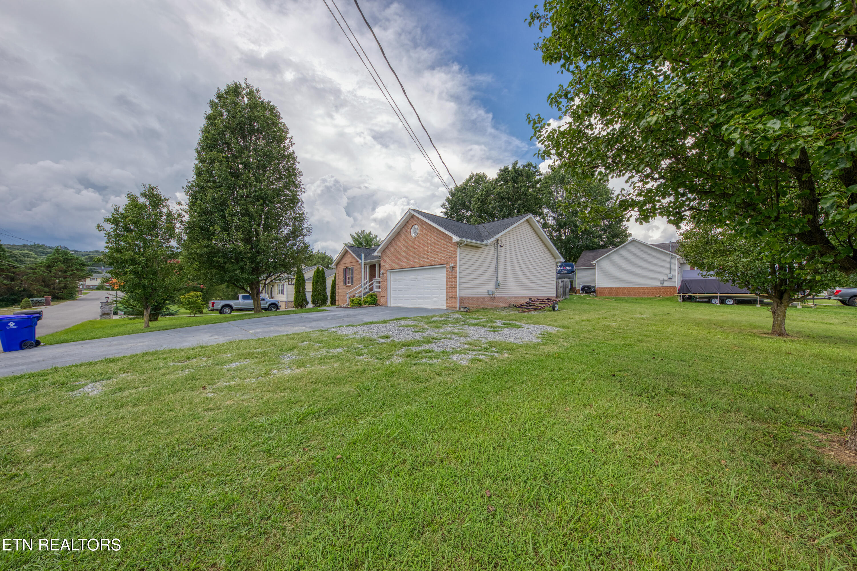 157 Acorn Drive Corryton TN 37721