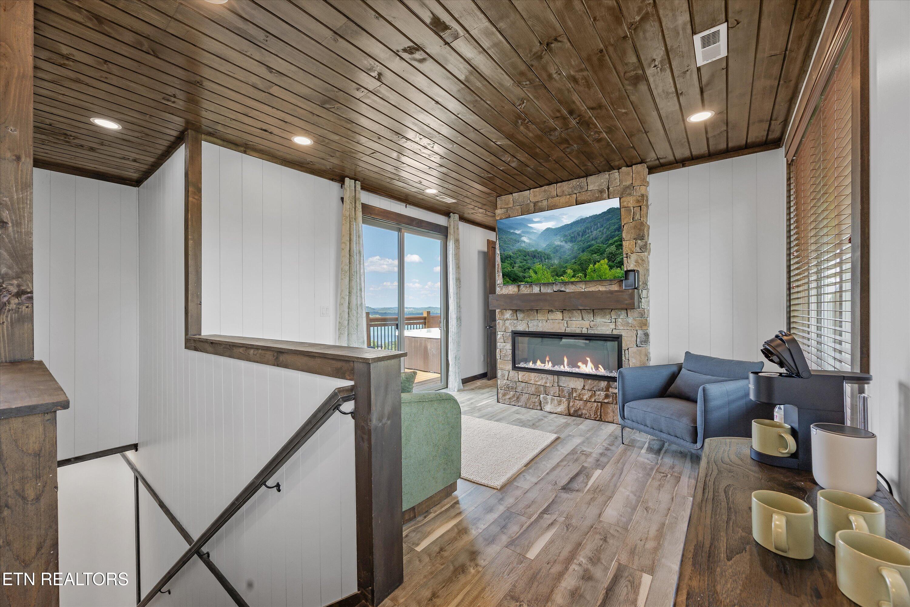 936 Lake Haven Way Sevierville TN 37876