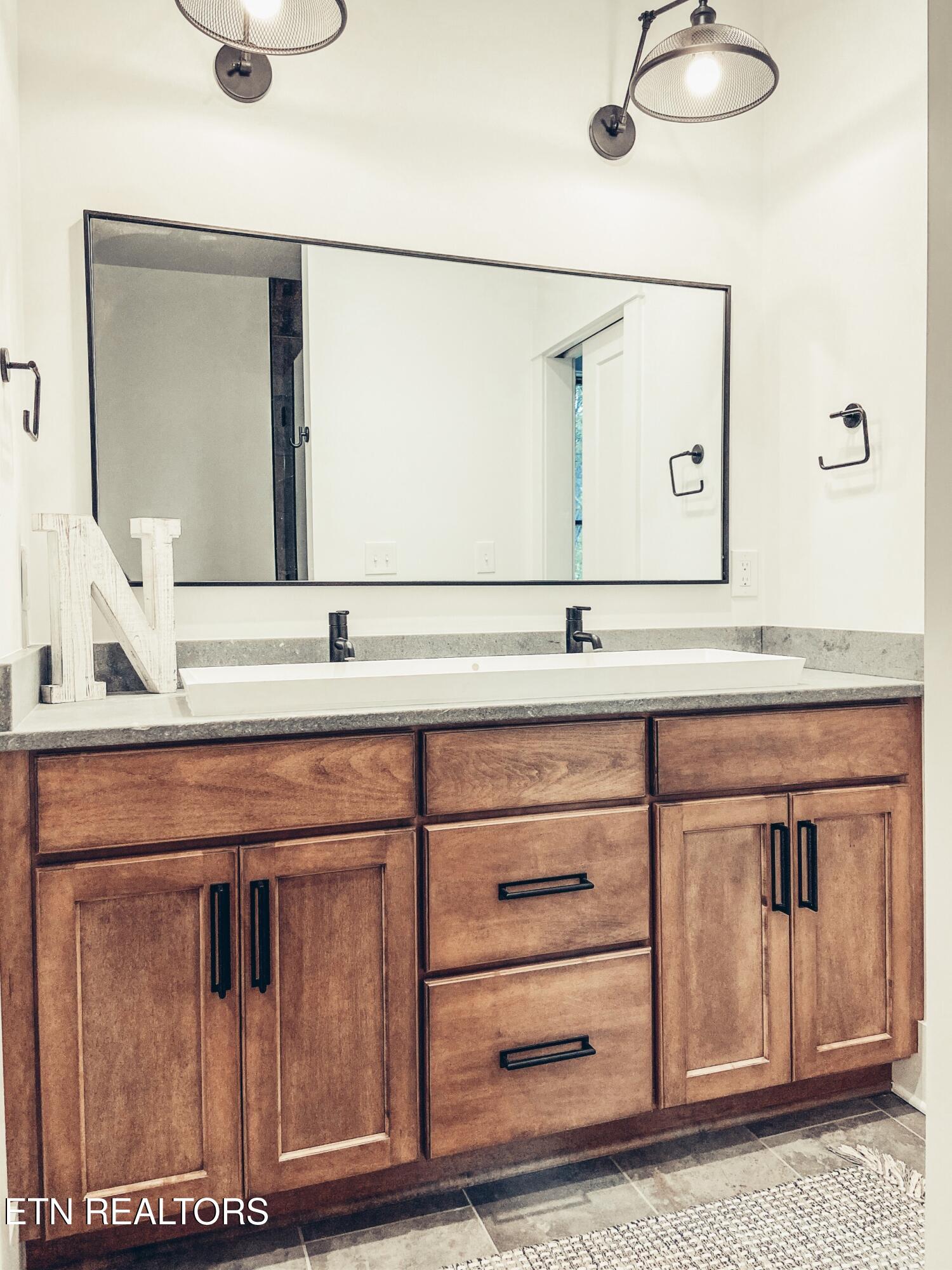 9728 Clingmans Dome Drive Knoxville TN 37922