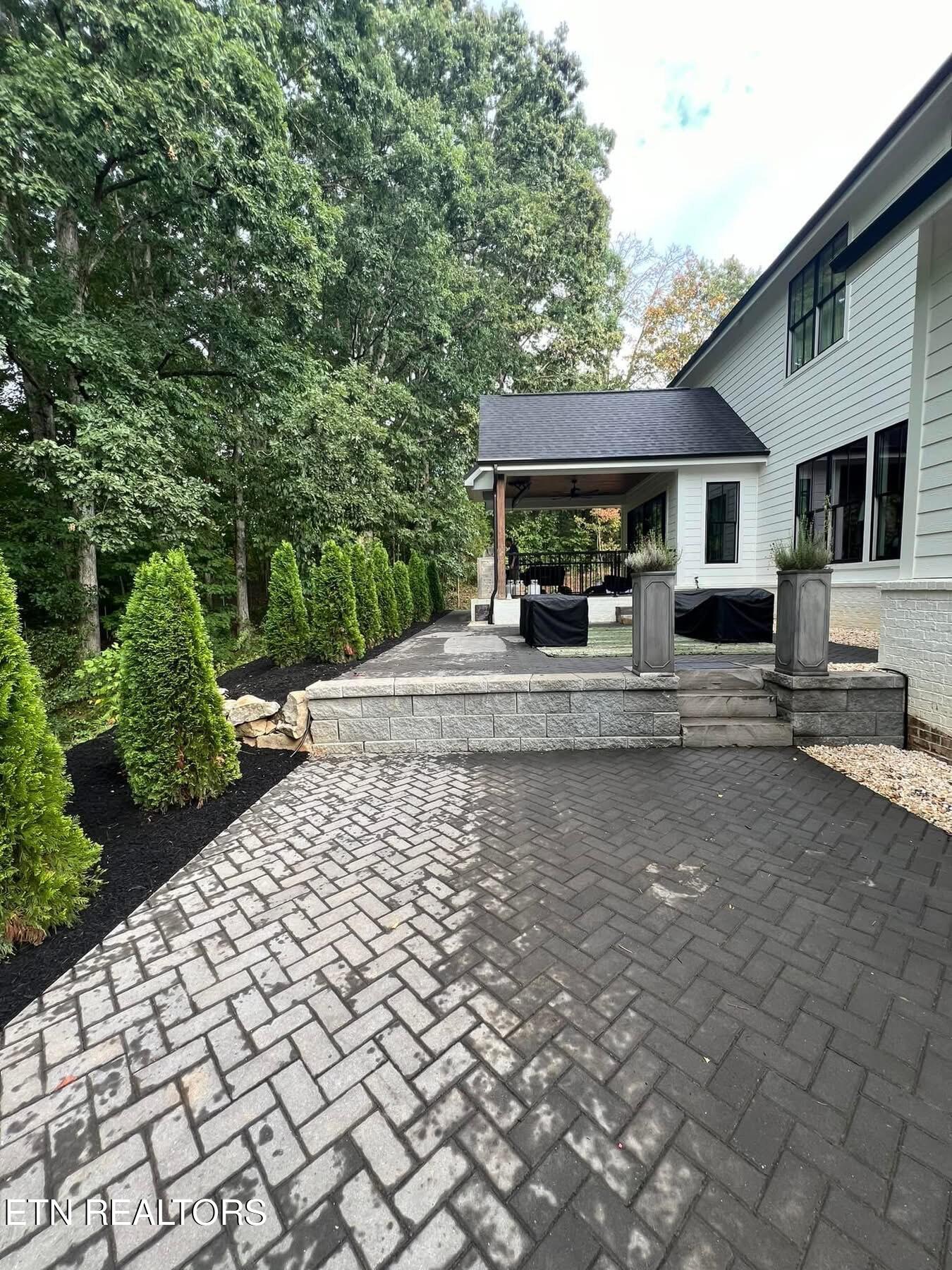 9728 Clingmans Dome Drive Knoxville TN 37922