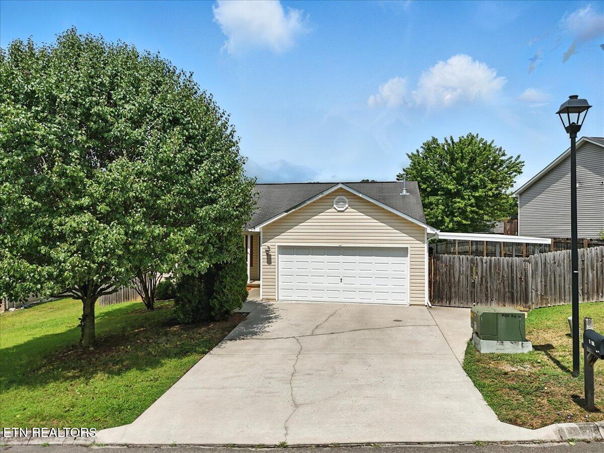 1245 Quiet Brook Lane Knoxville TN 37914