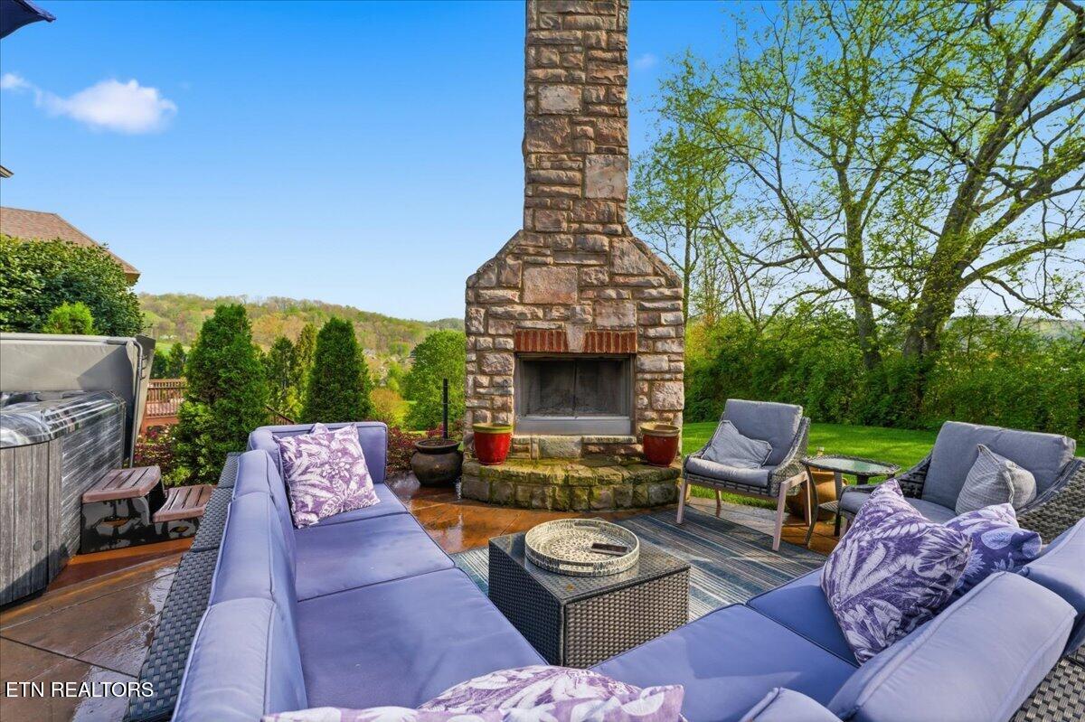 2421 Brooke Willow Boulevard Knoxville TN 37932