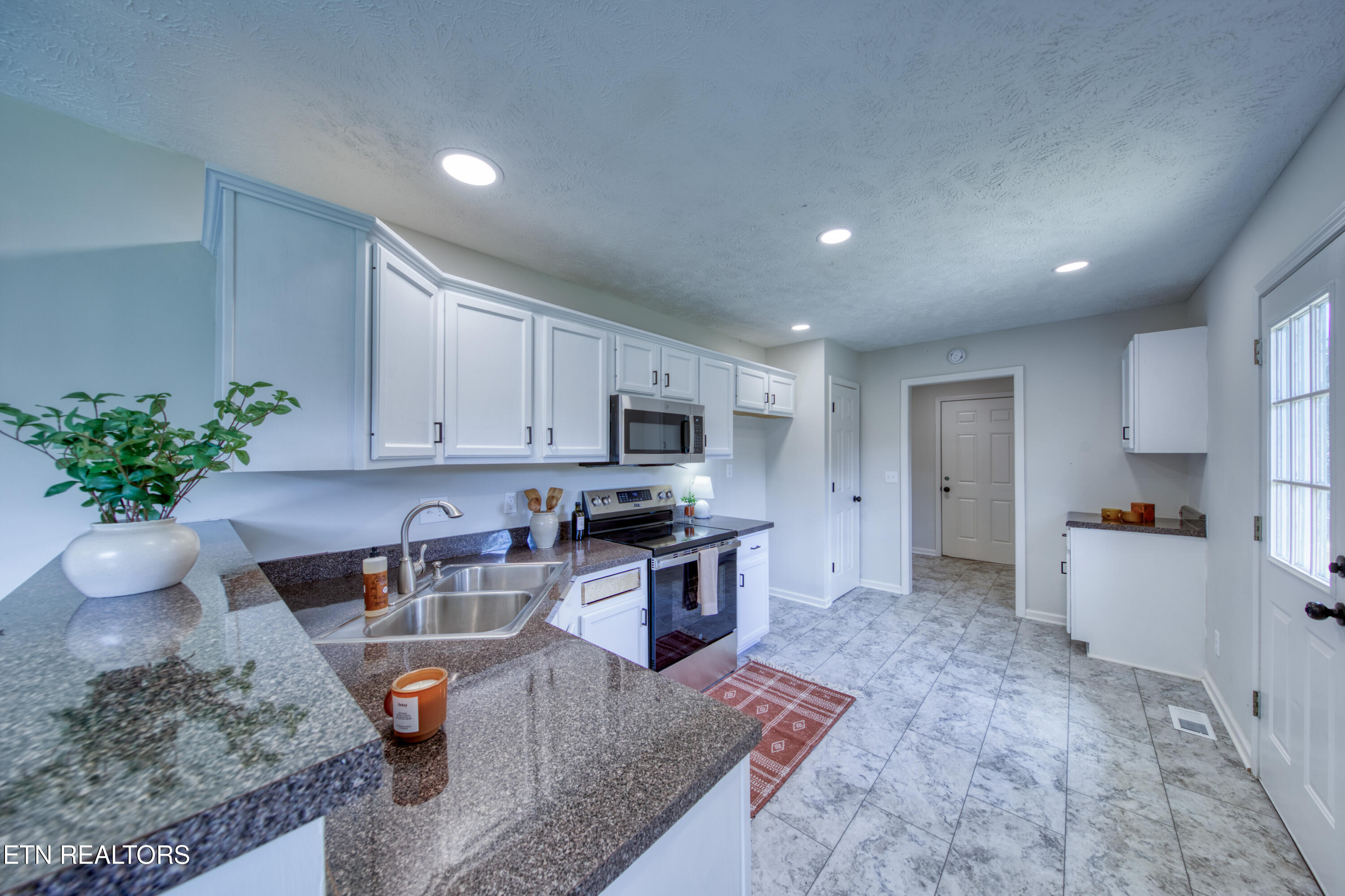 1233 Buford Court Greenback TN 37742