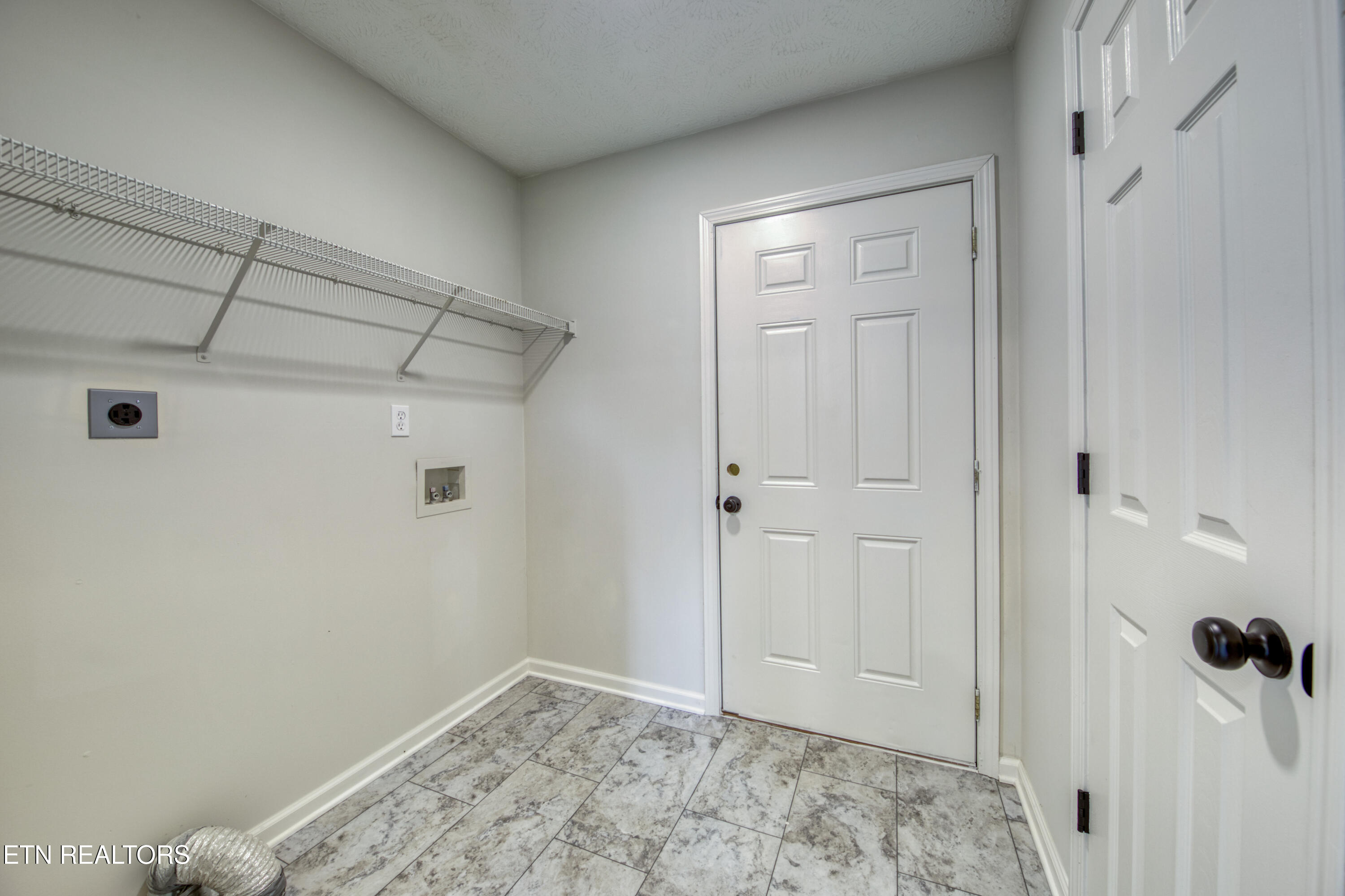 1233 Buford Court Greenback TN 37742