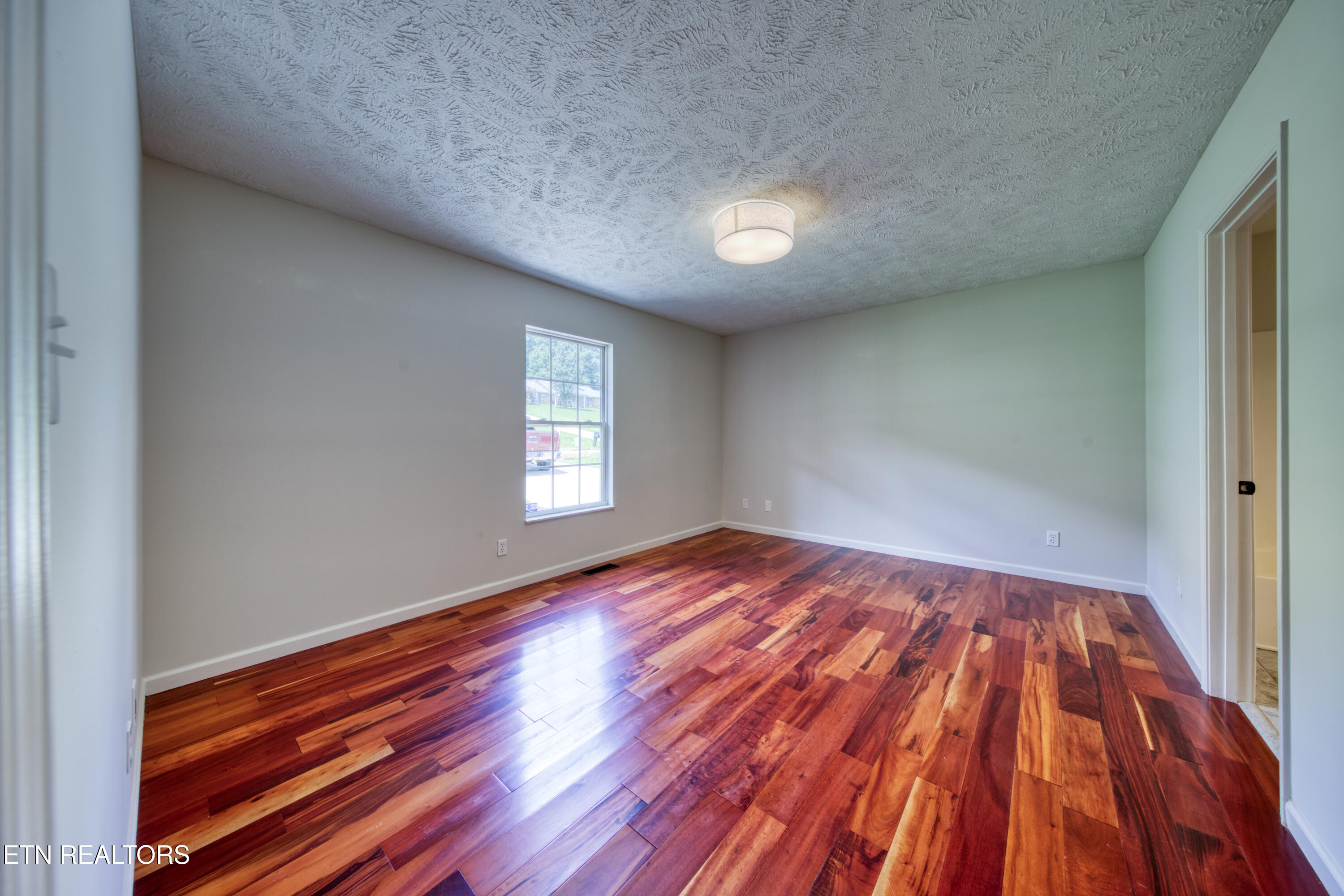 1233 Buford Court Greenback TN 37742