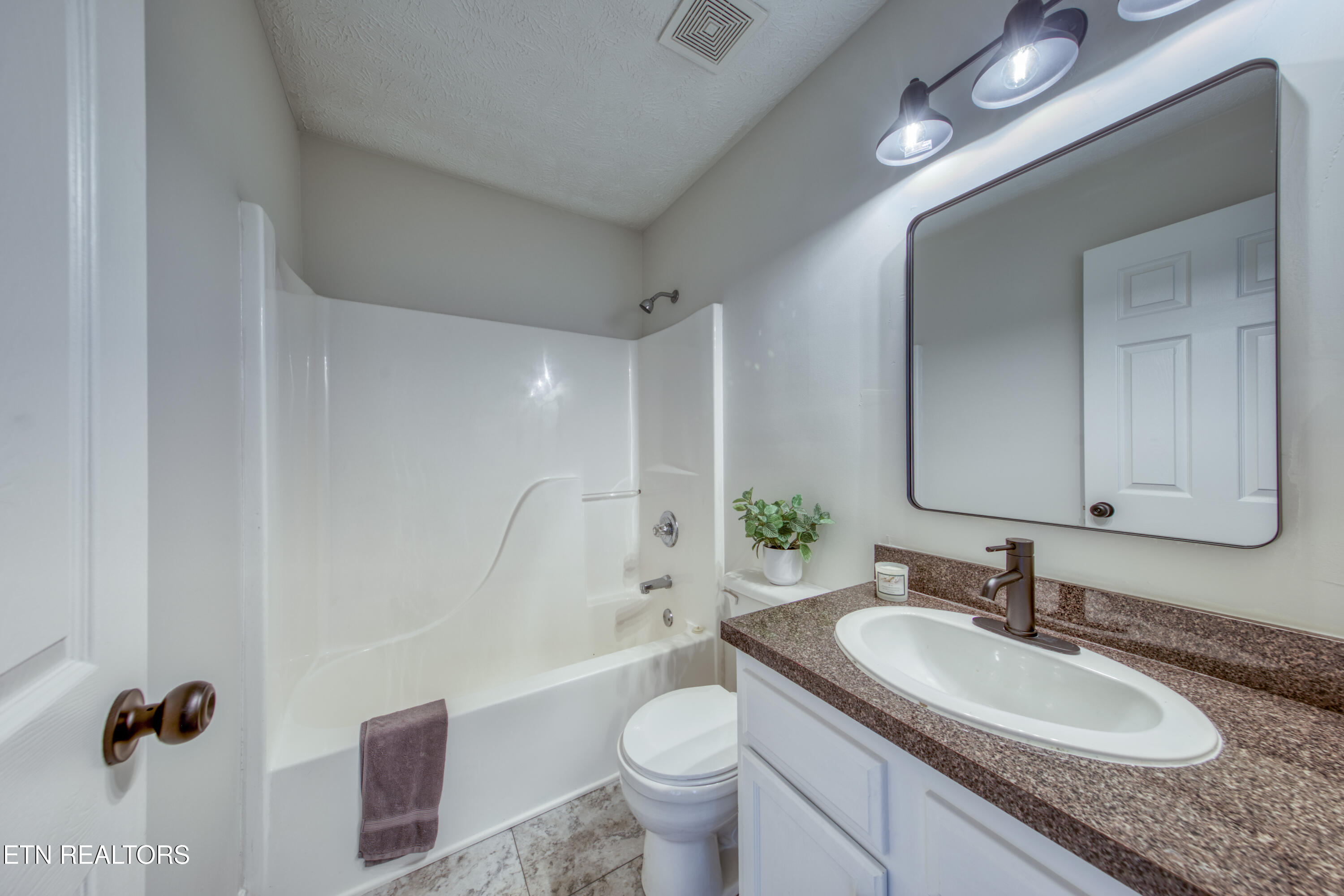 1233 Buford Court Greenback TN 37742