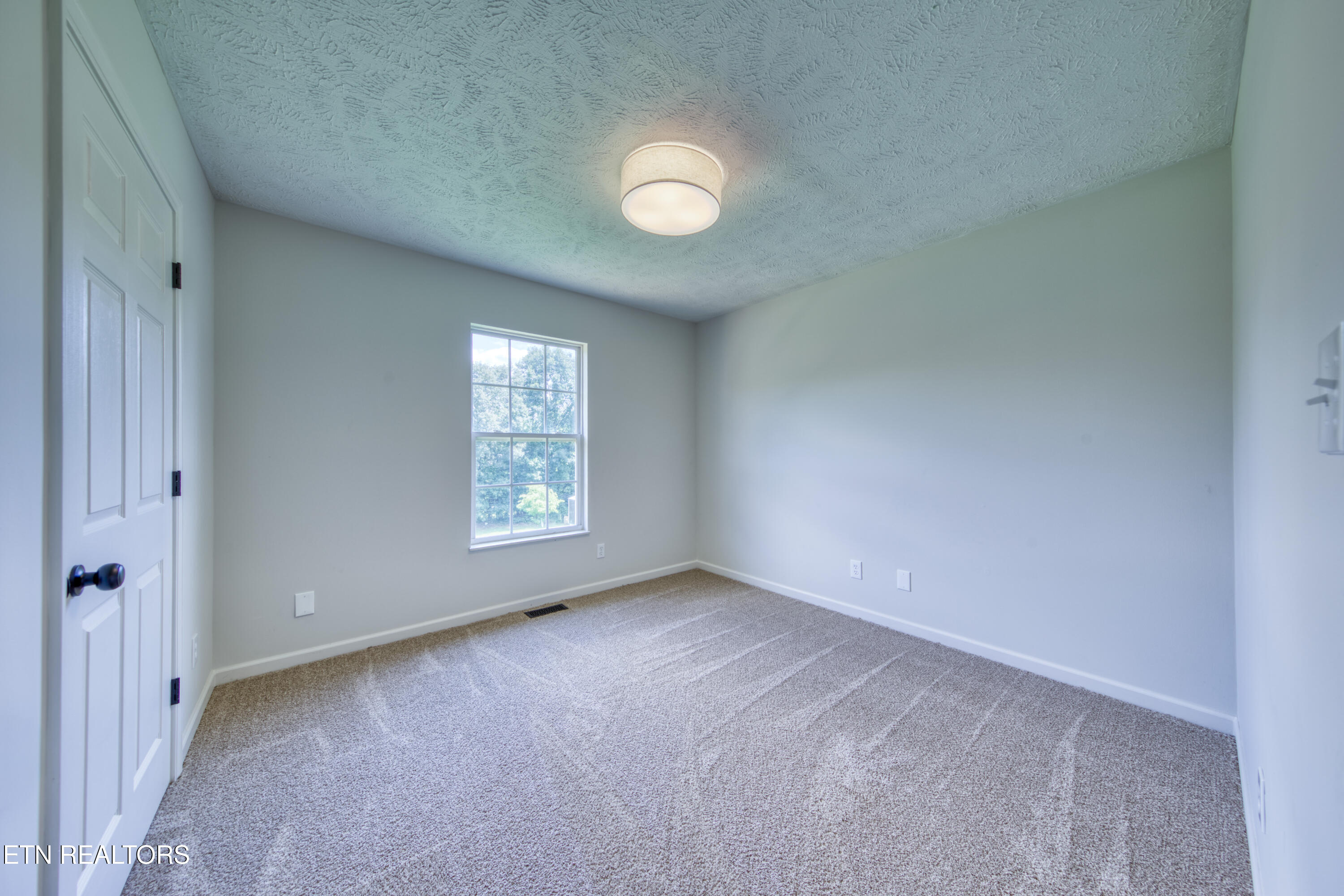 1233 Buford Court Greenback TN 37742