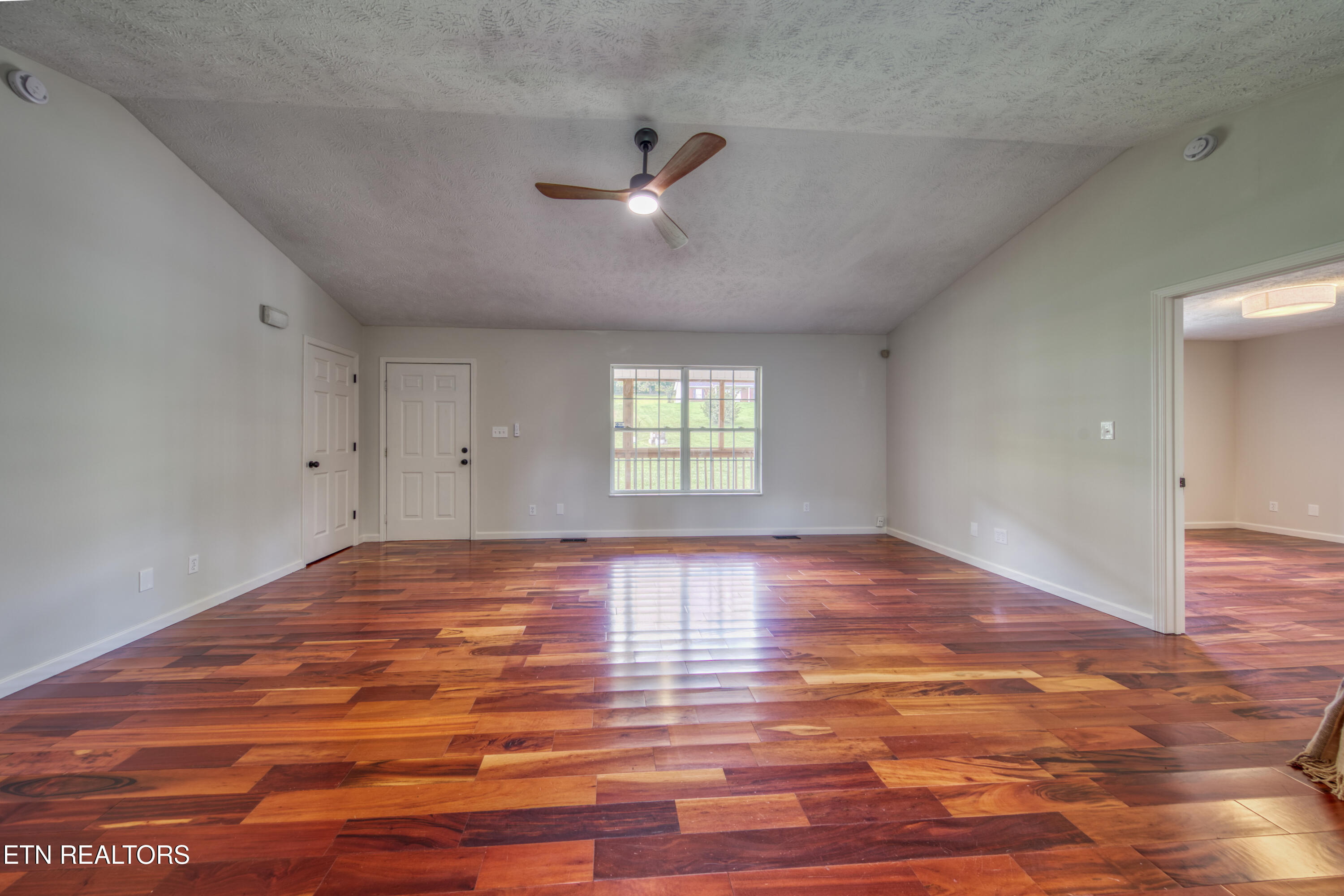1233 Buford Court Greenback TN 37742