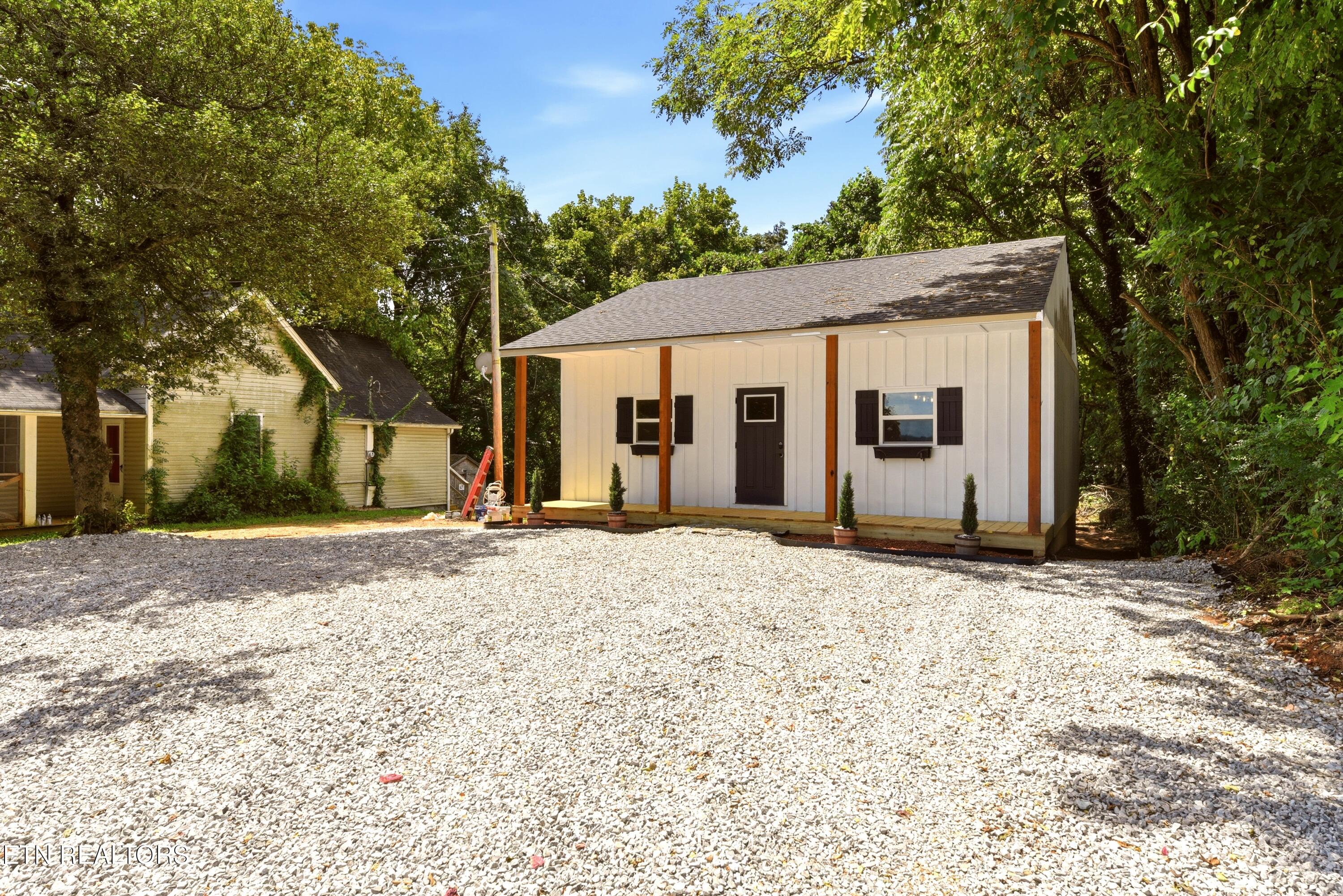 141 N Nevada Avenue Lafollette TN 37766