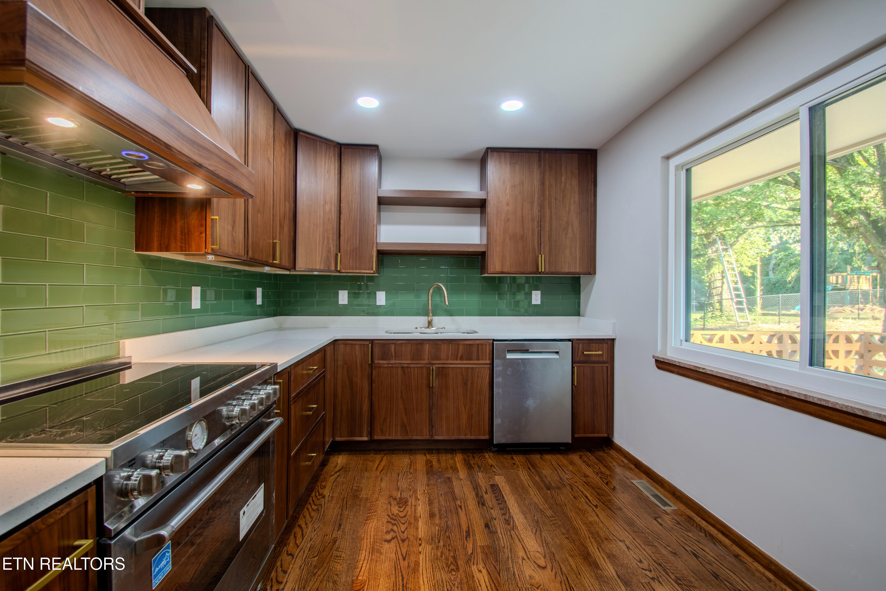 7020 Downing Drive Knoxville TN 37909