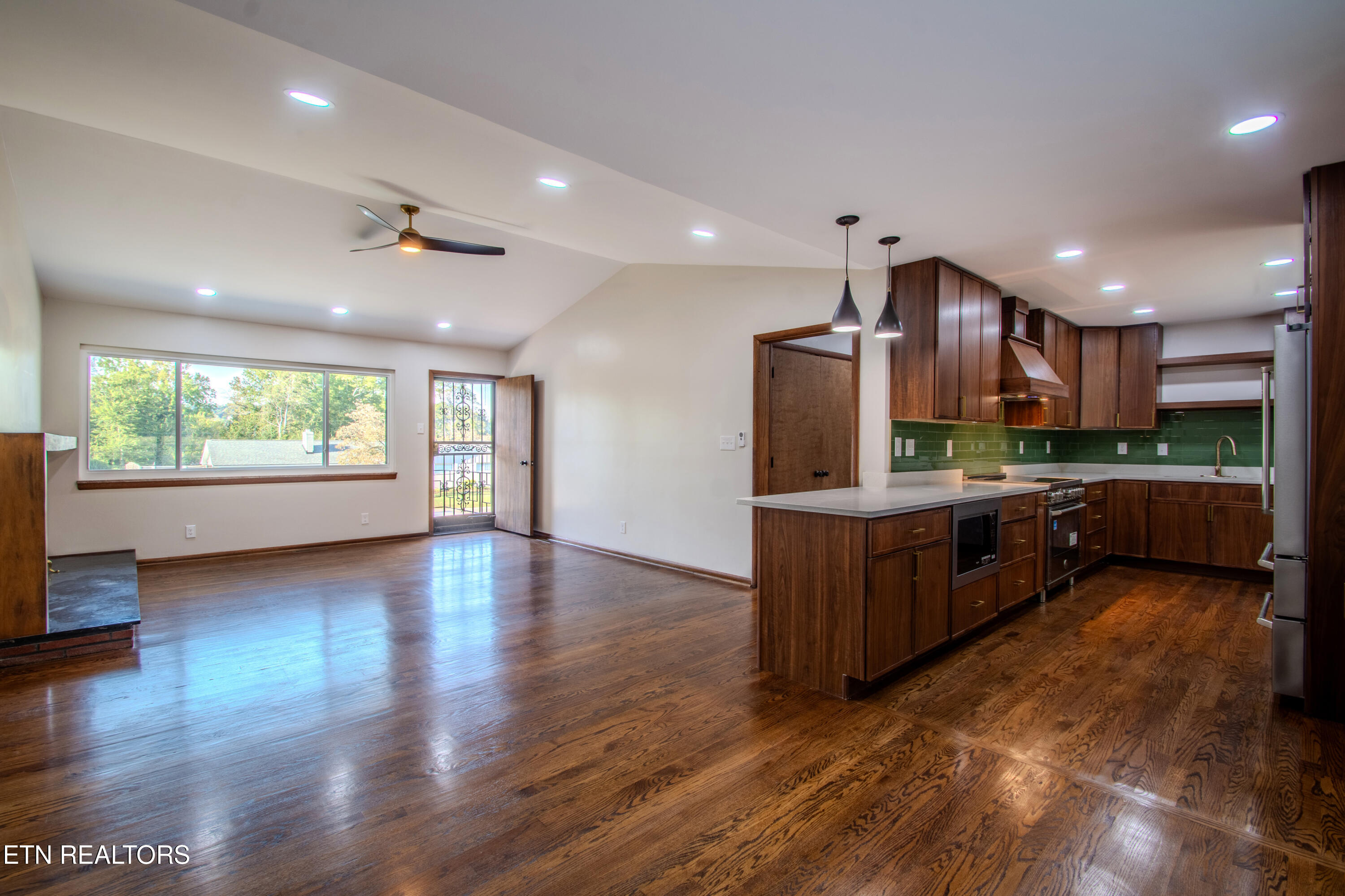 7020 Downing Drive Knoxville TN 37909