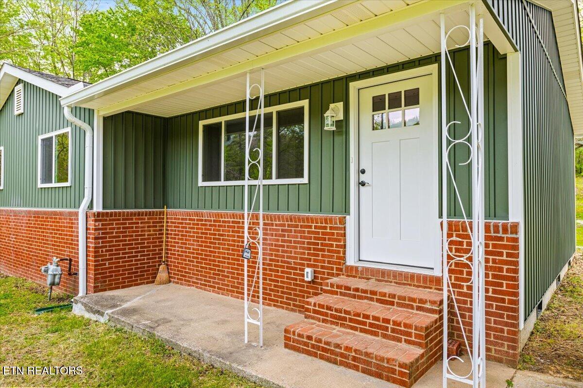 520 W Hills Drive Huntsville TN 37756