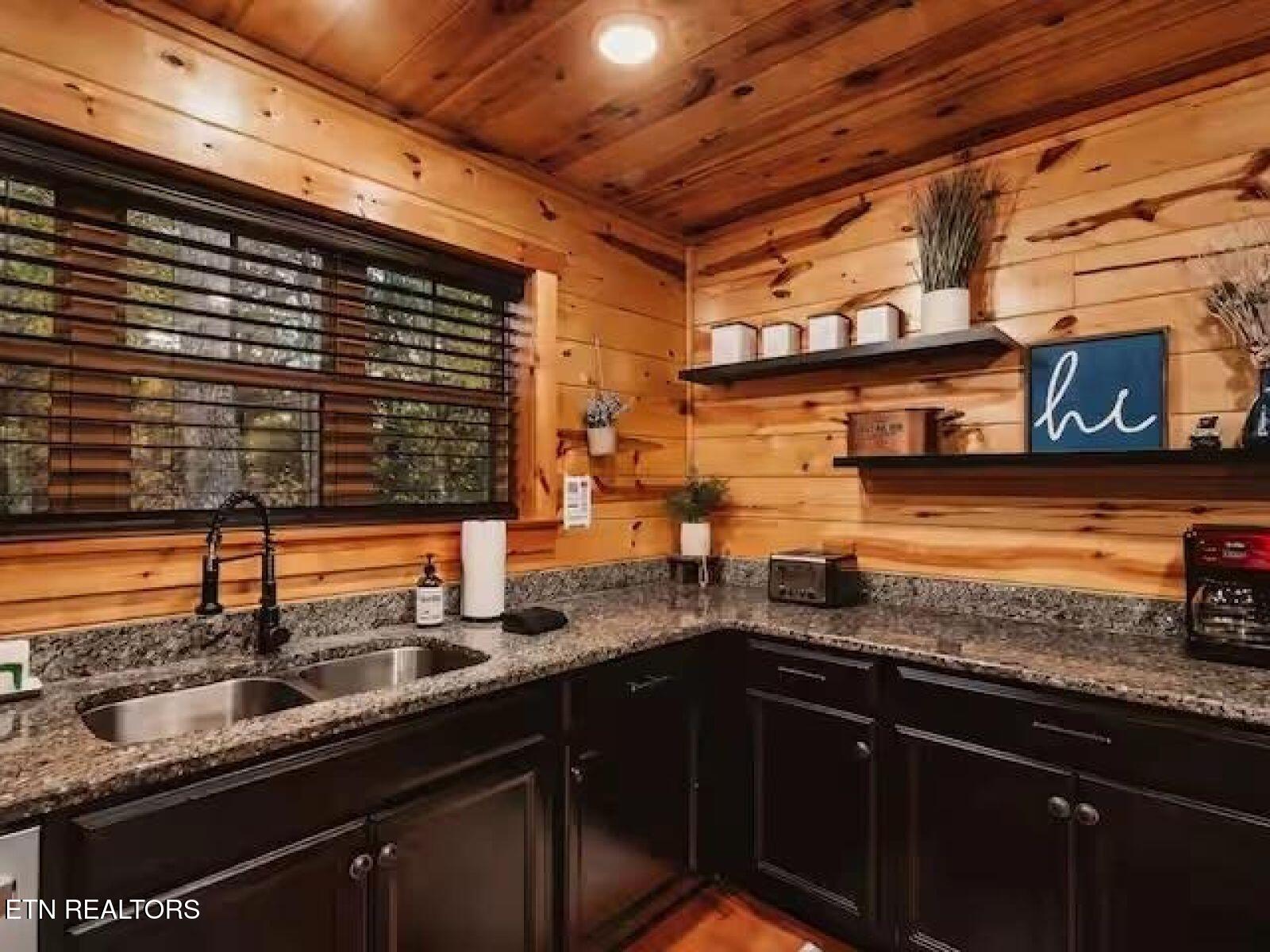 4536 Powdermill Estates Road Sevierville TN 37876