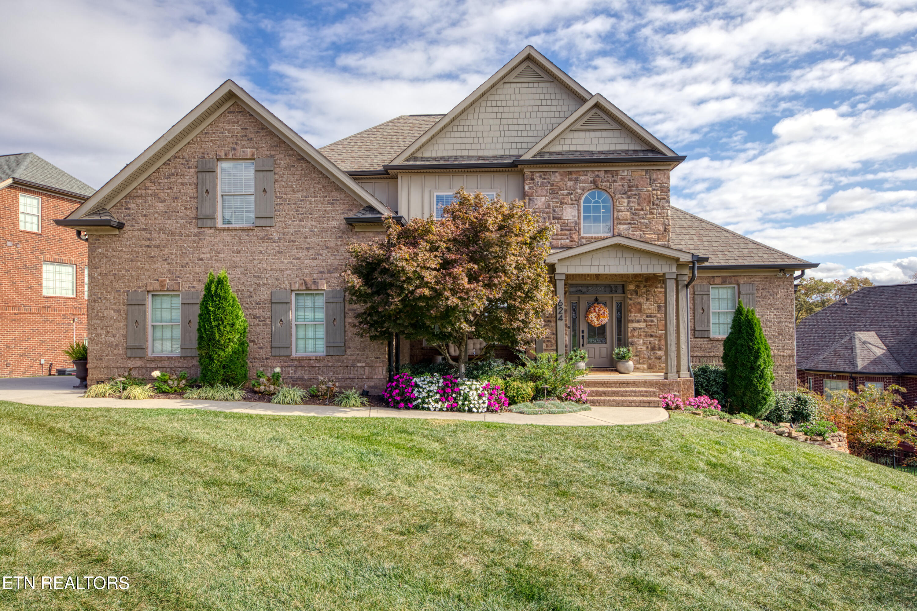 624 Elk Falls Lane Knoxville TN 37922