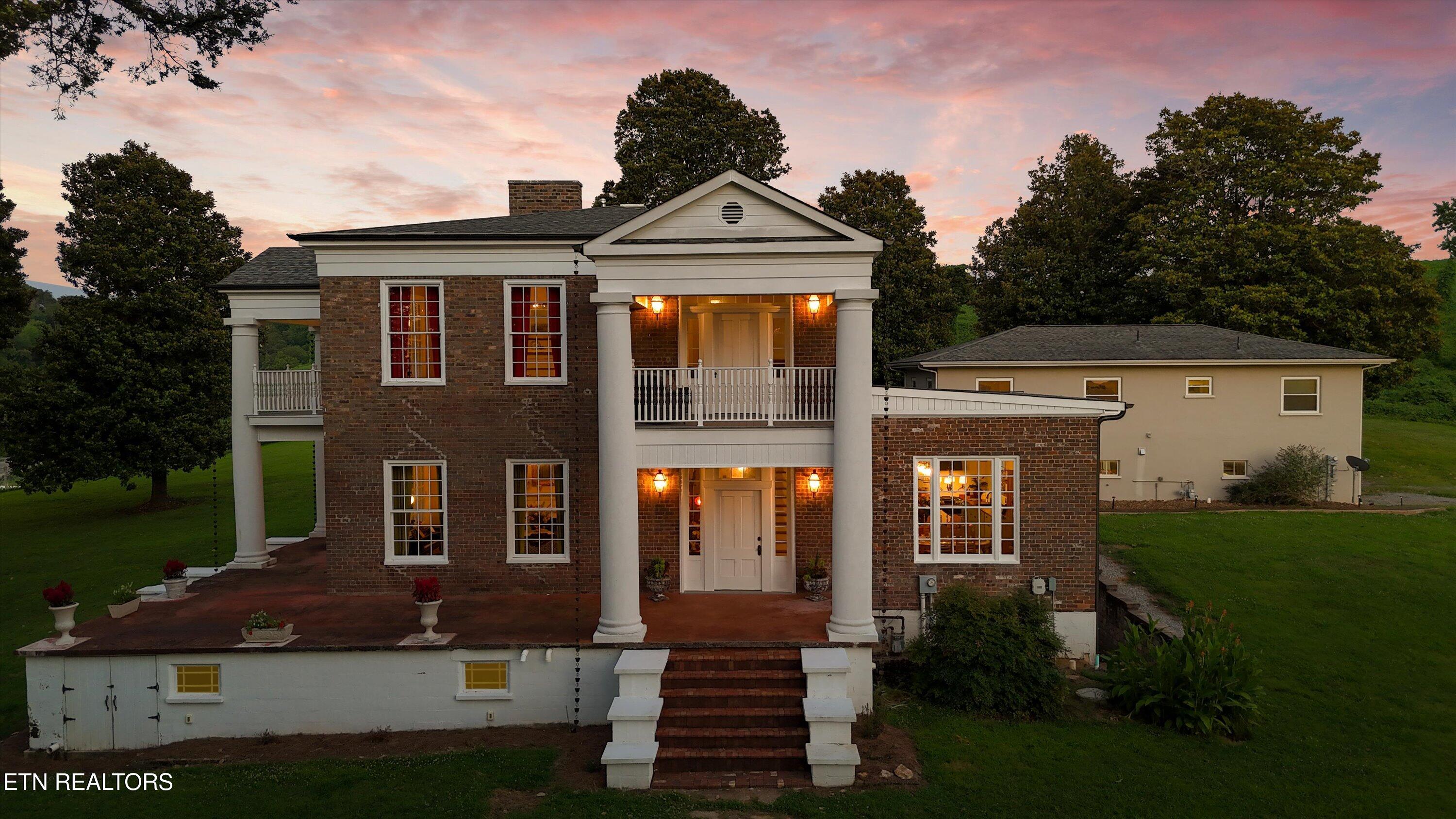 129/131 Elizabeth Athens TN 37303