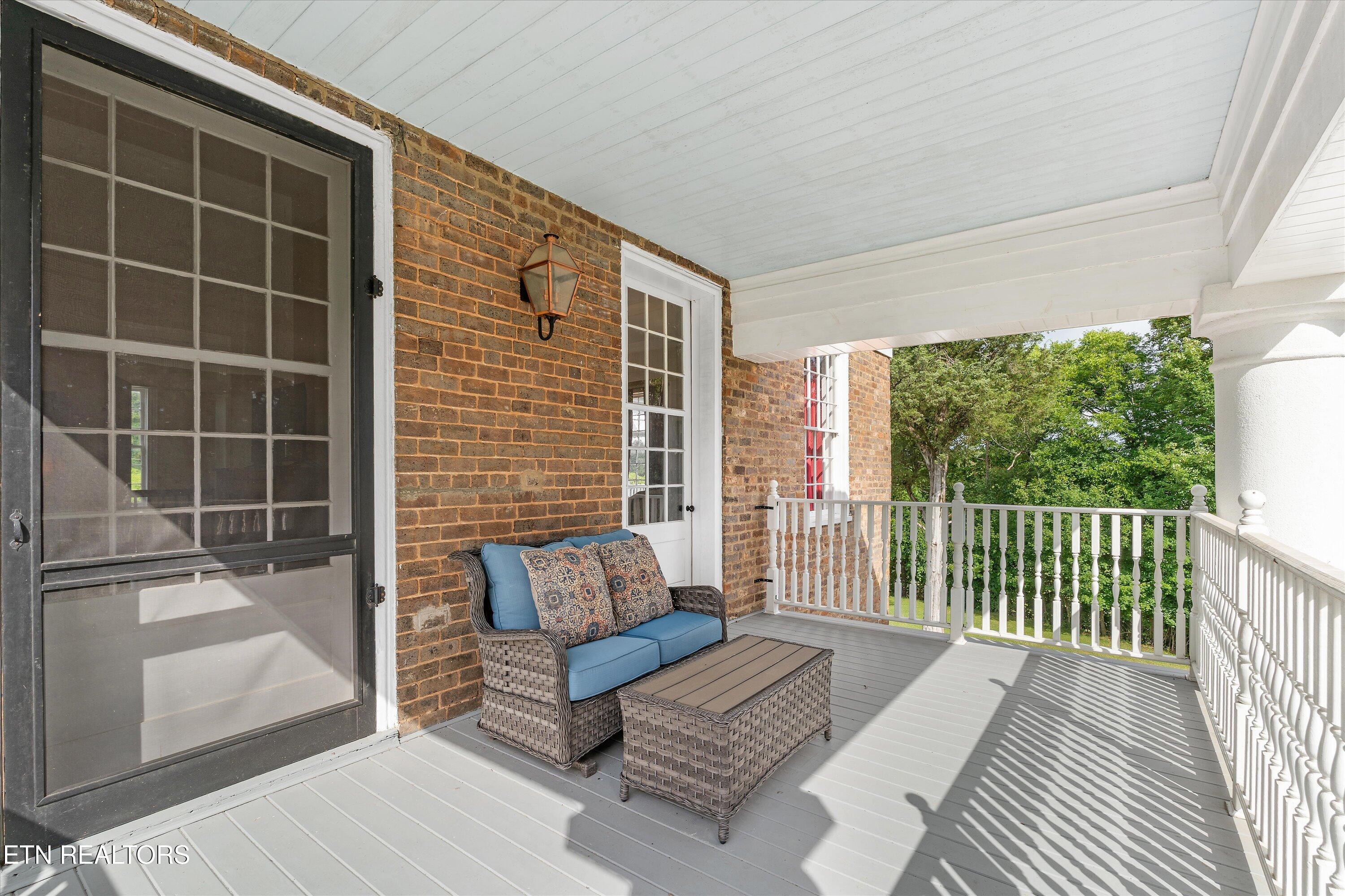 129/131 Elizabeth Athens TN 37303