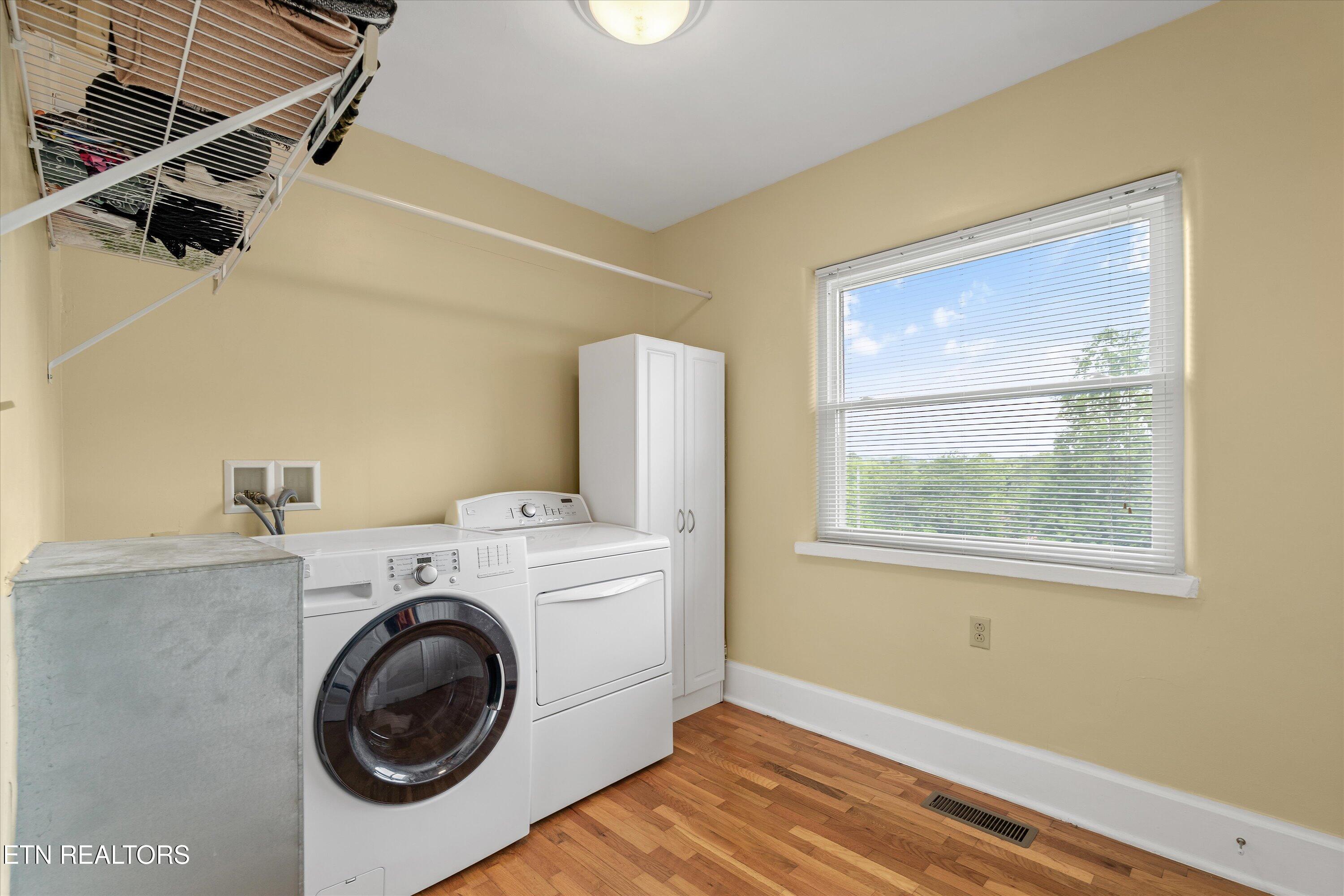 129/131 Elizabeth Athens TN 37303