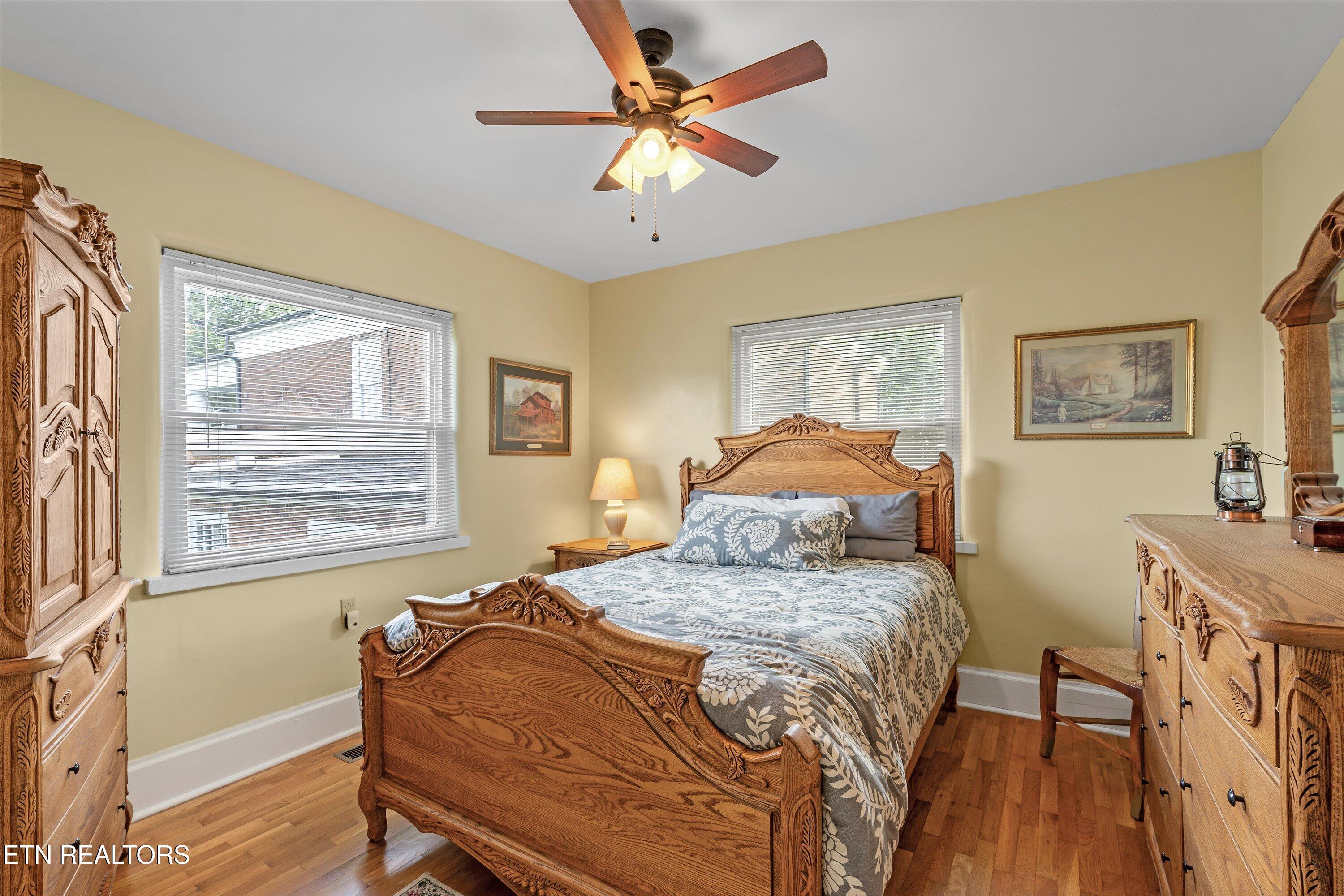 129/131 Elizabeth Athens TN 37303