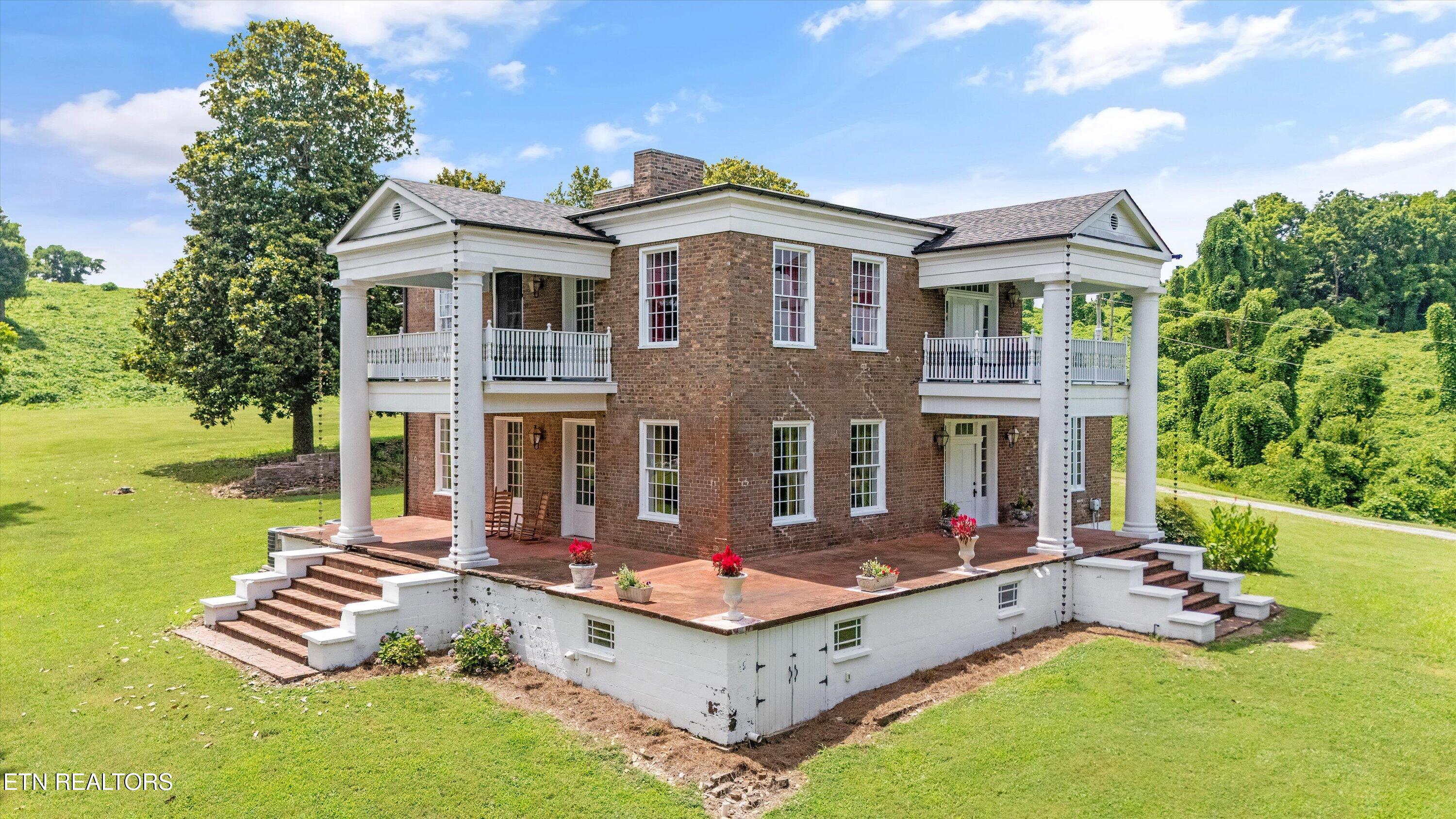 129/131 Elizabeth Athens TN 37303