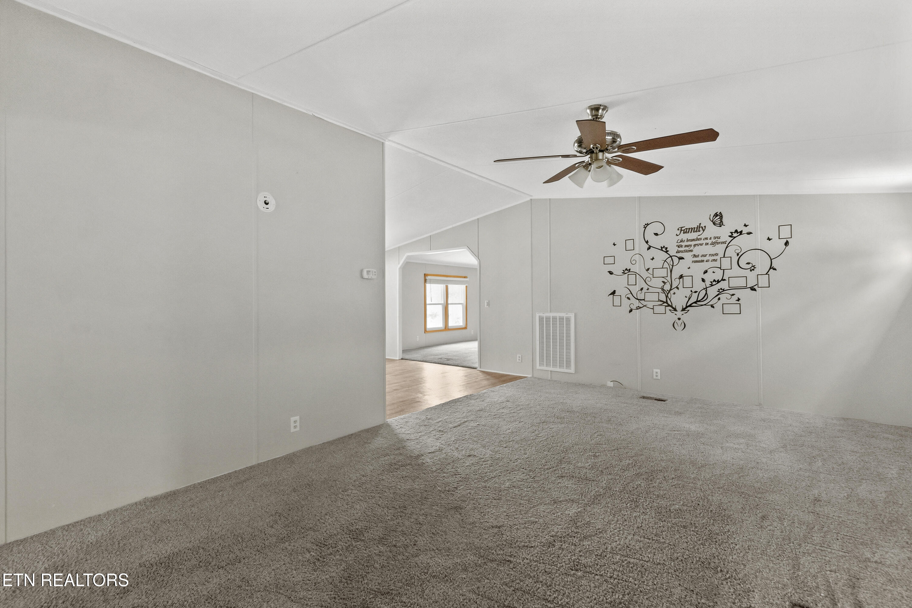 406 Mount Horeb Road Jefferson City TN 37760