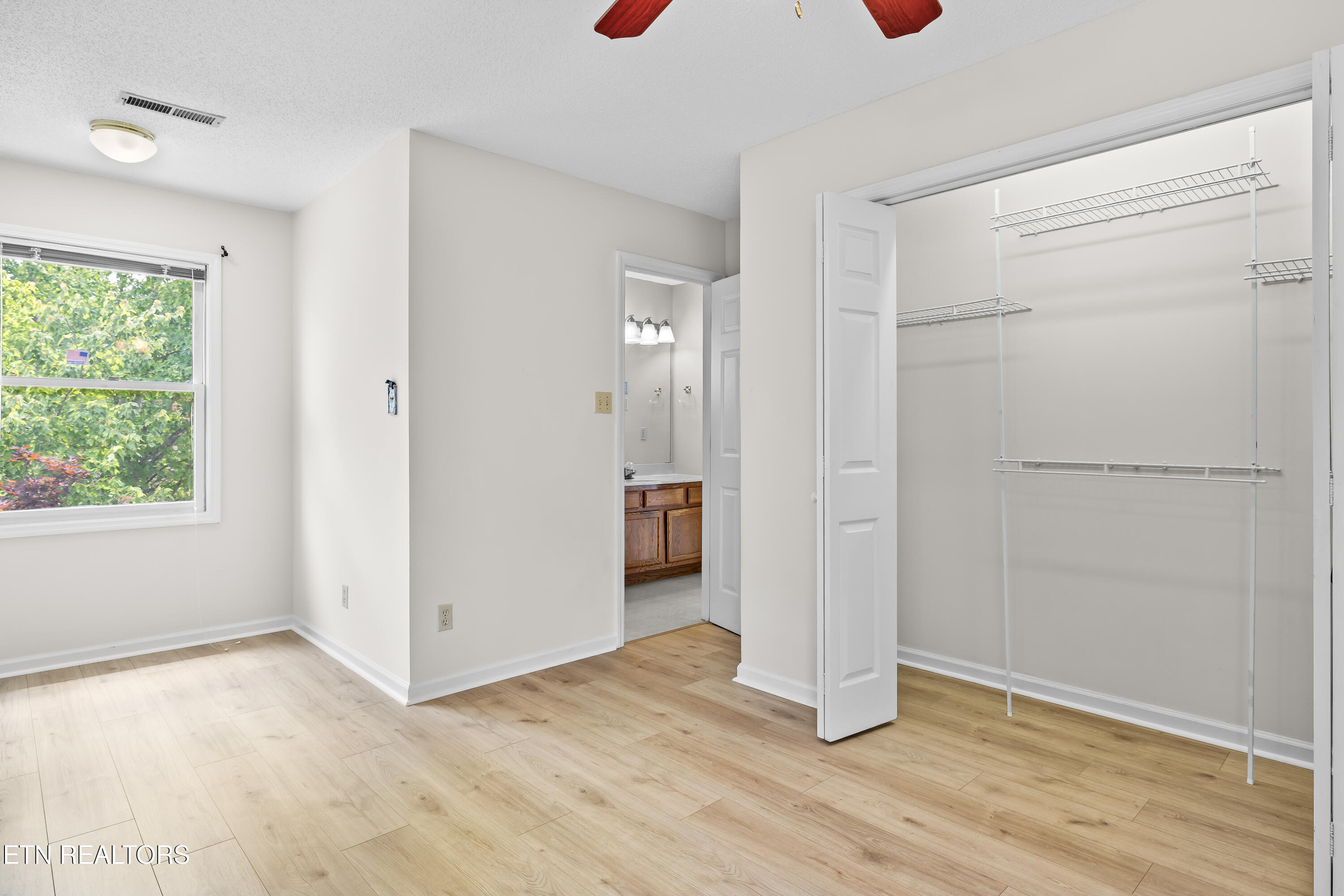 10421 Ravenbrook Lane Knoxville TN 37922