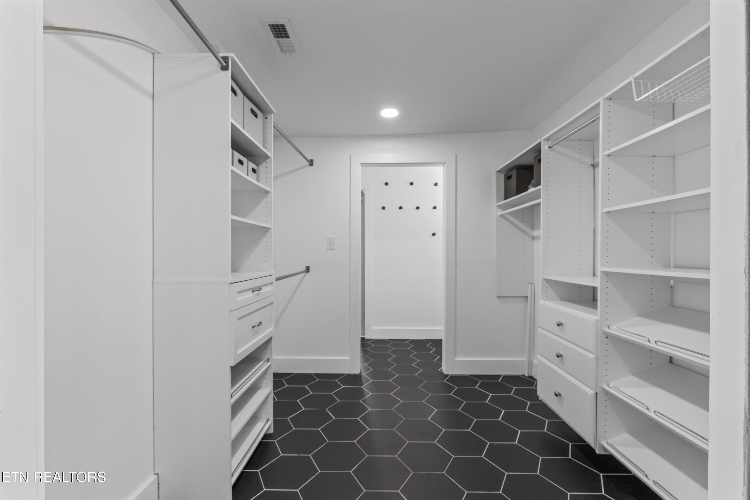 5813 Thorn Grove Pike Knoxville TN 37914