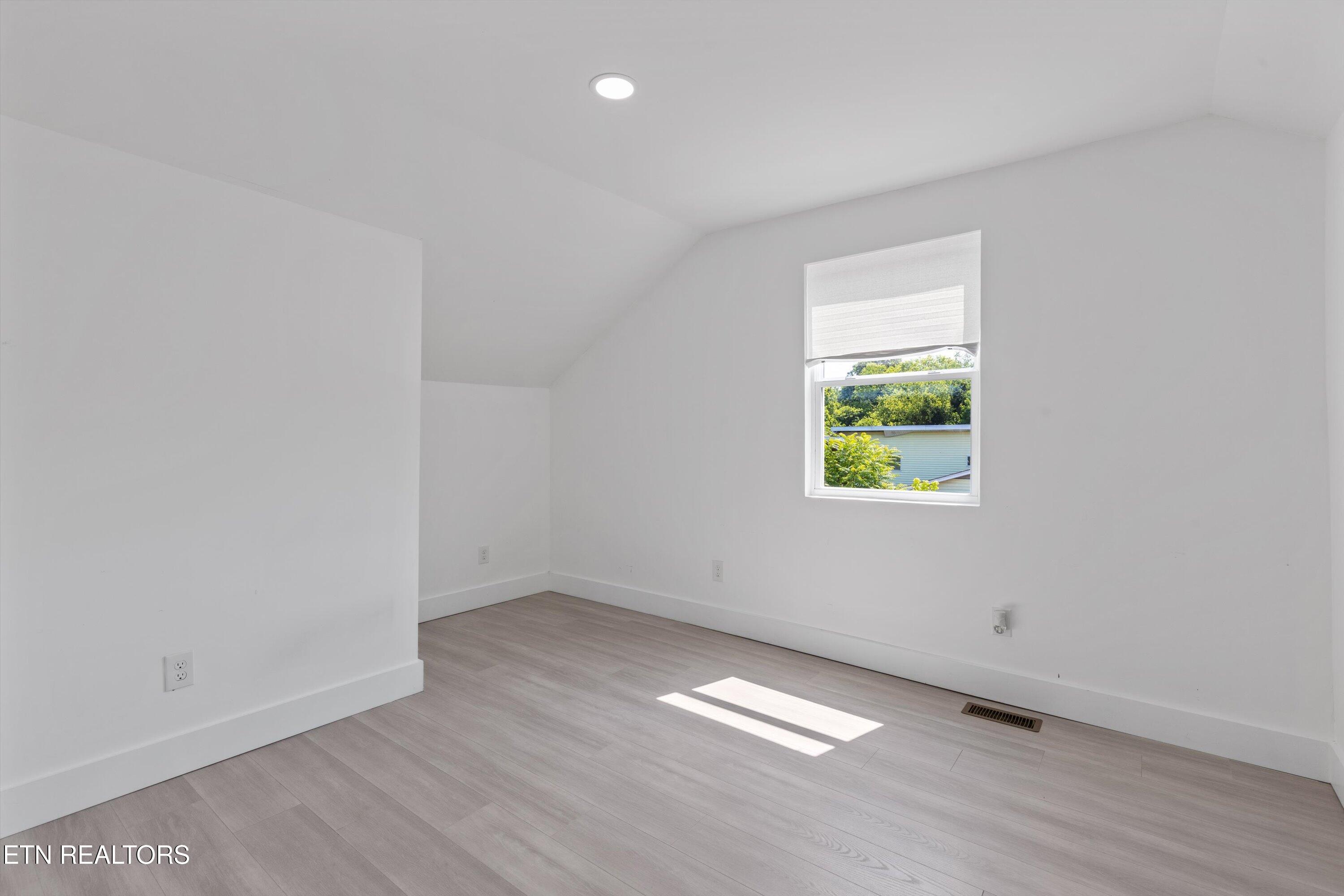 5813 Thorn Grove Pike Knoxville TN 37914