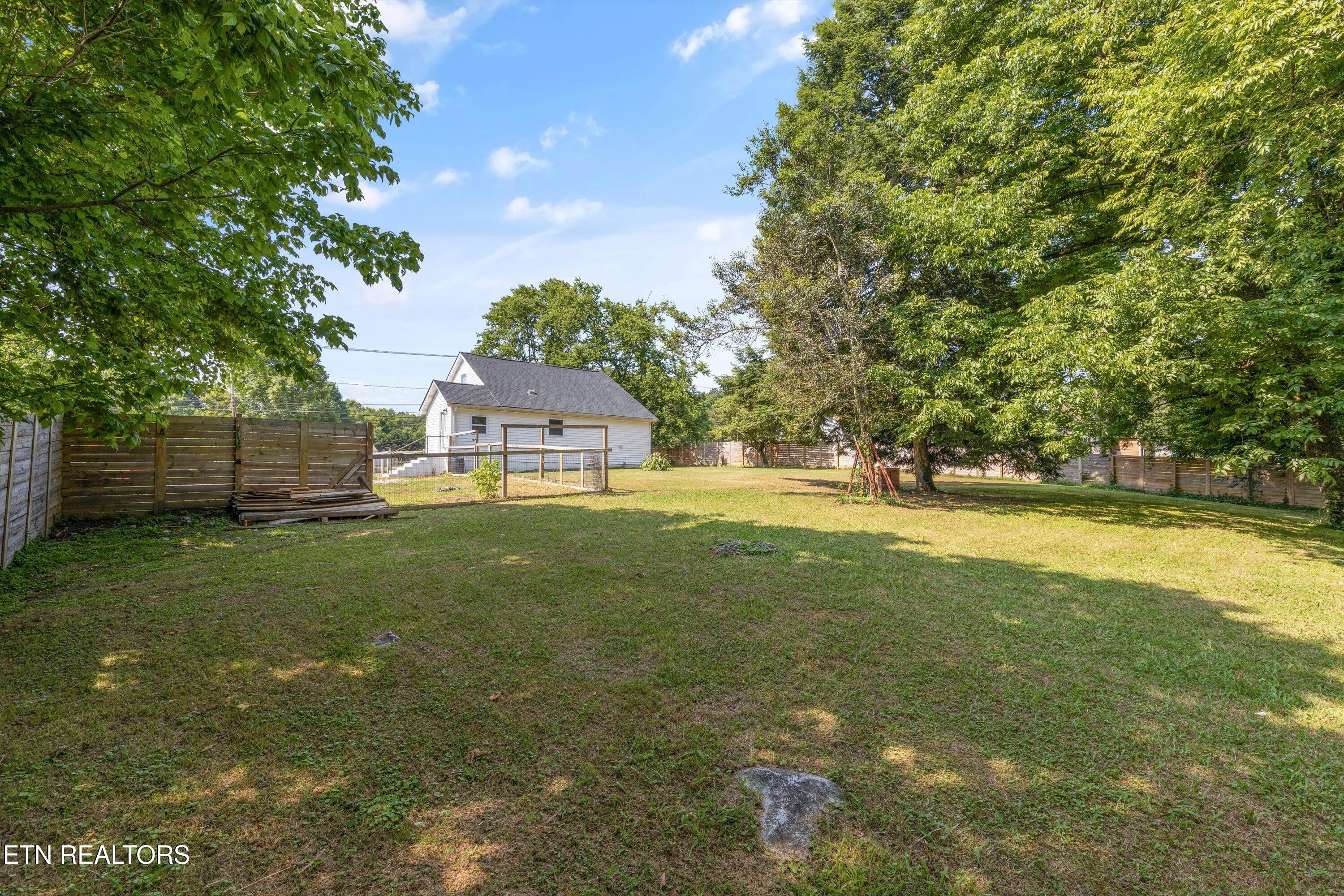 5813 Thorn Grove Pike Knoxville TN 37914