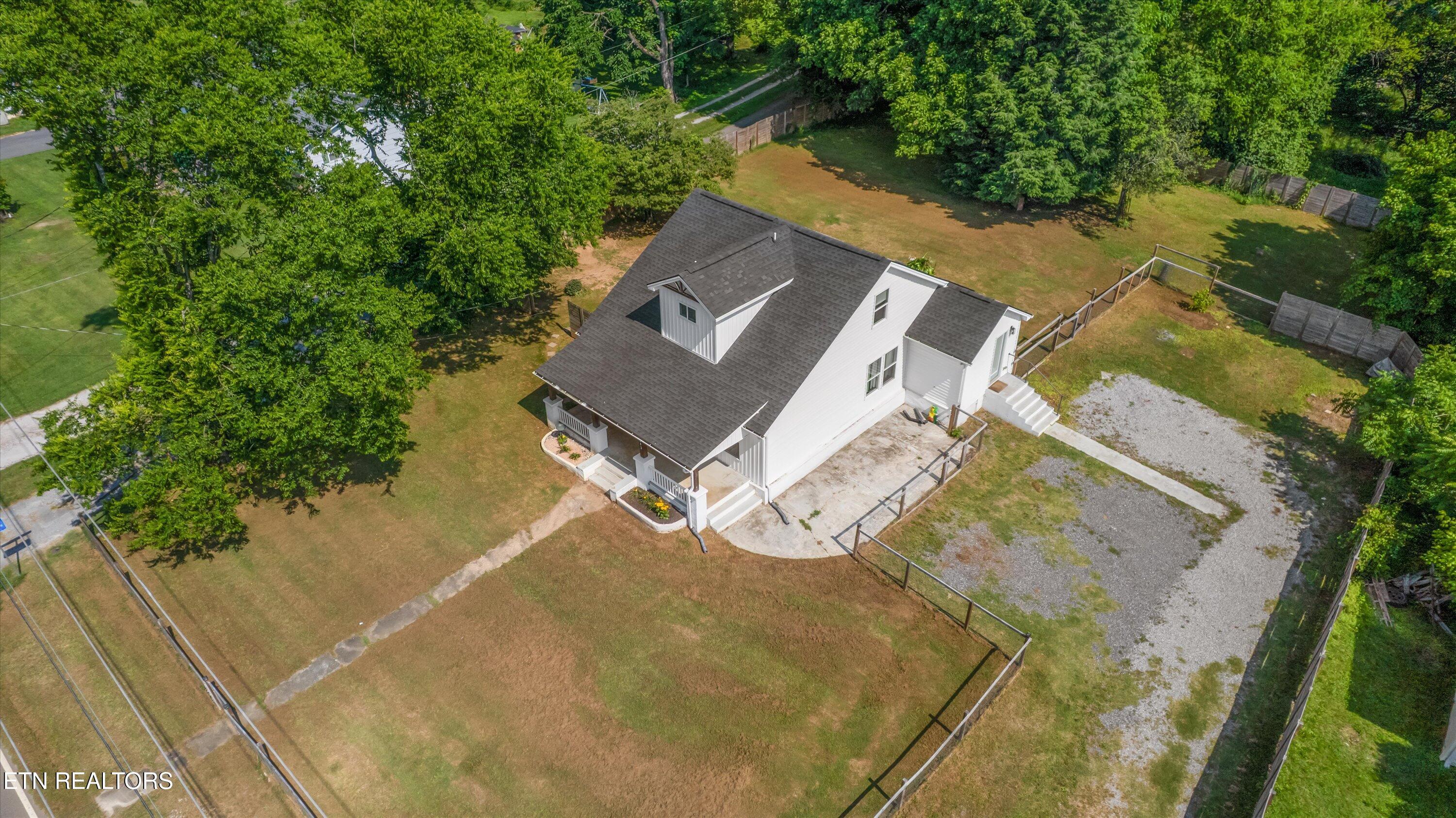 5813 Thorn Grove Pike Knoxville TN 37914