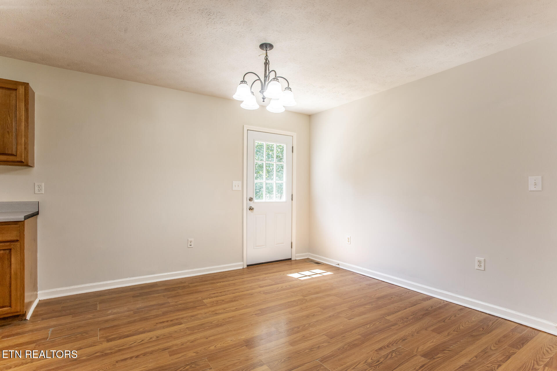 252 Queener Lane Caryville TN 37714