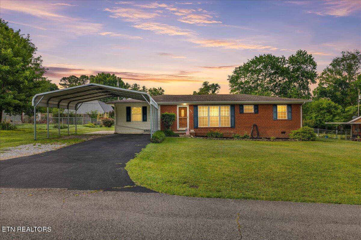 1231 Morgan Street Athens TN 37303