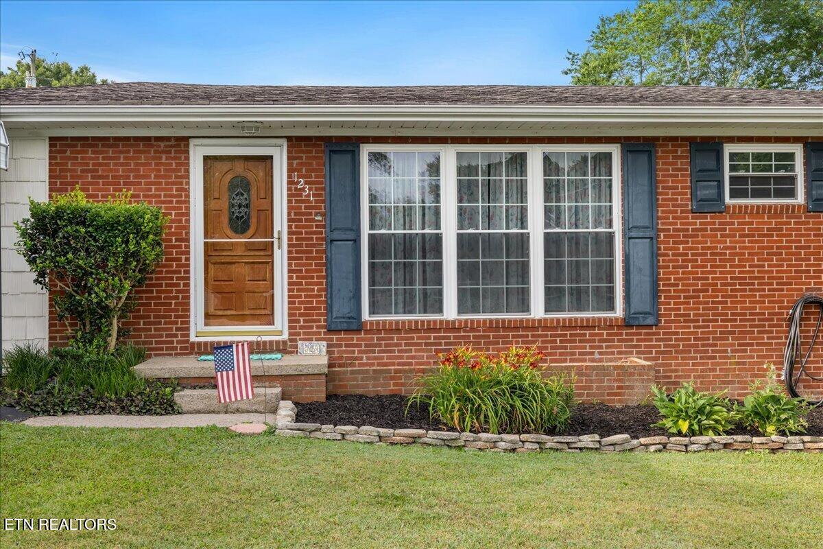 1231 Morgan Street Athens TN 37303