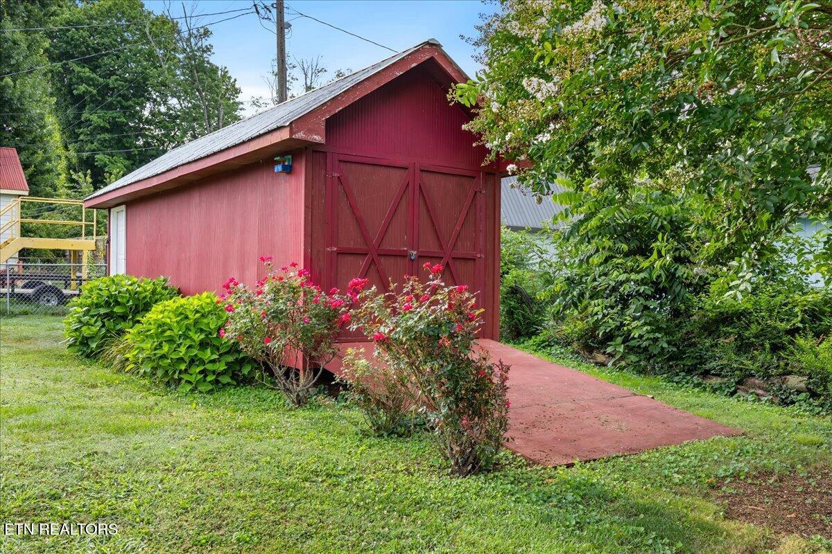 1231 Morgan Street Athens TN 37303
