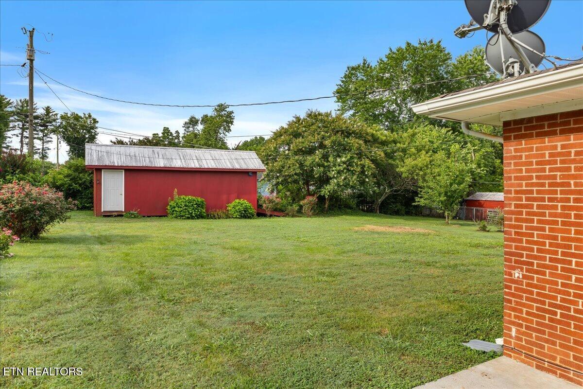 1231 Morgan Street Athens TN 37303