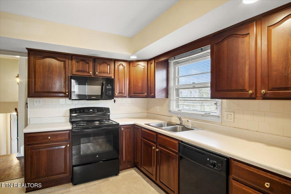 10437 Grovedale Drive Knoxville TN 37922