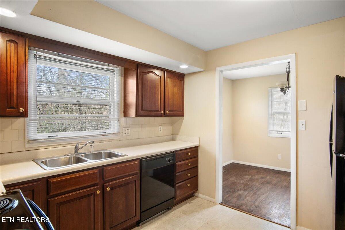 10437 Grovedale Drive Knoxville TN 37922