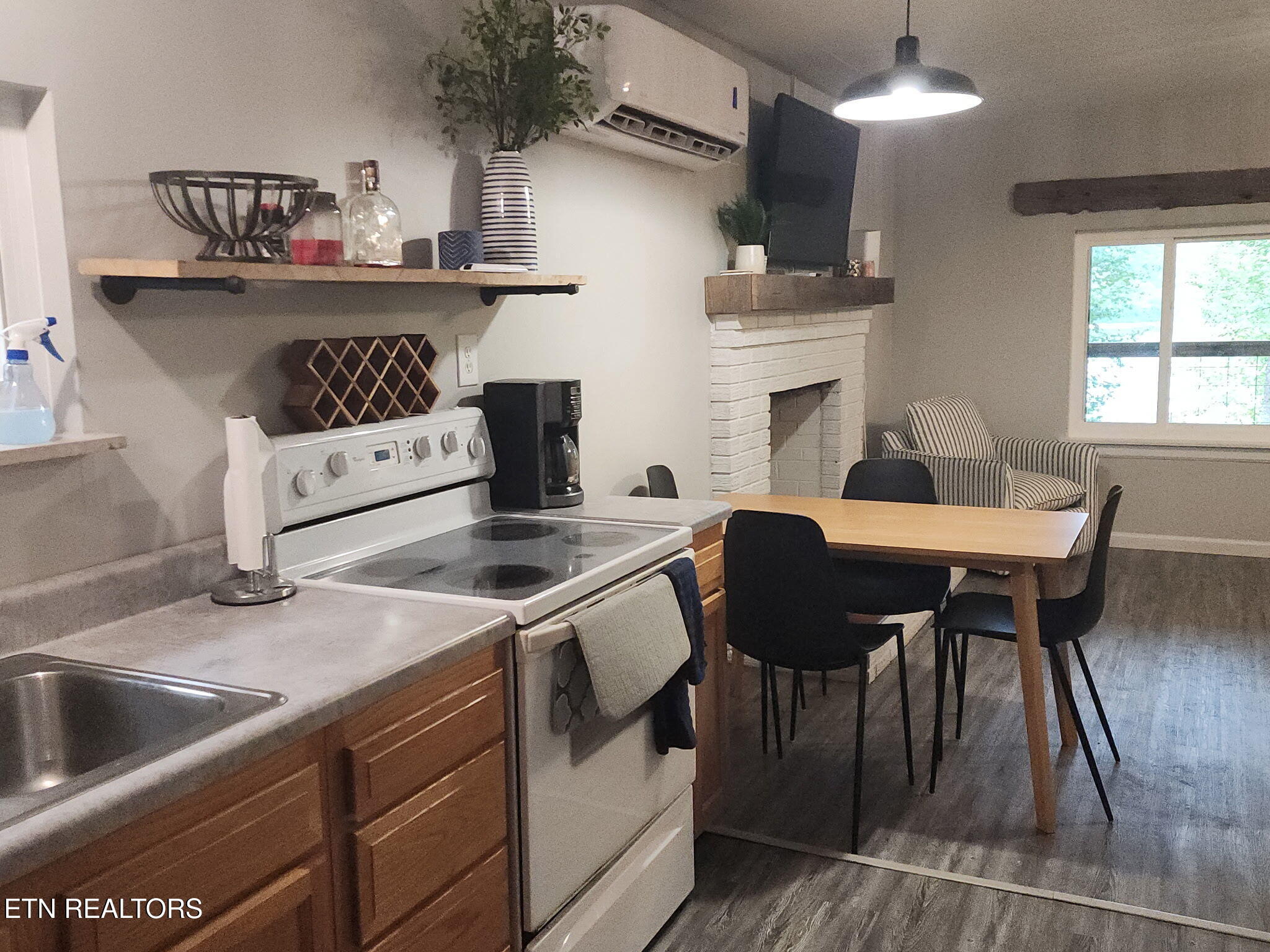 353 Beech Grove Loop Sharps Chapel TN 37866