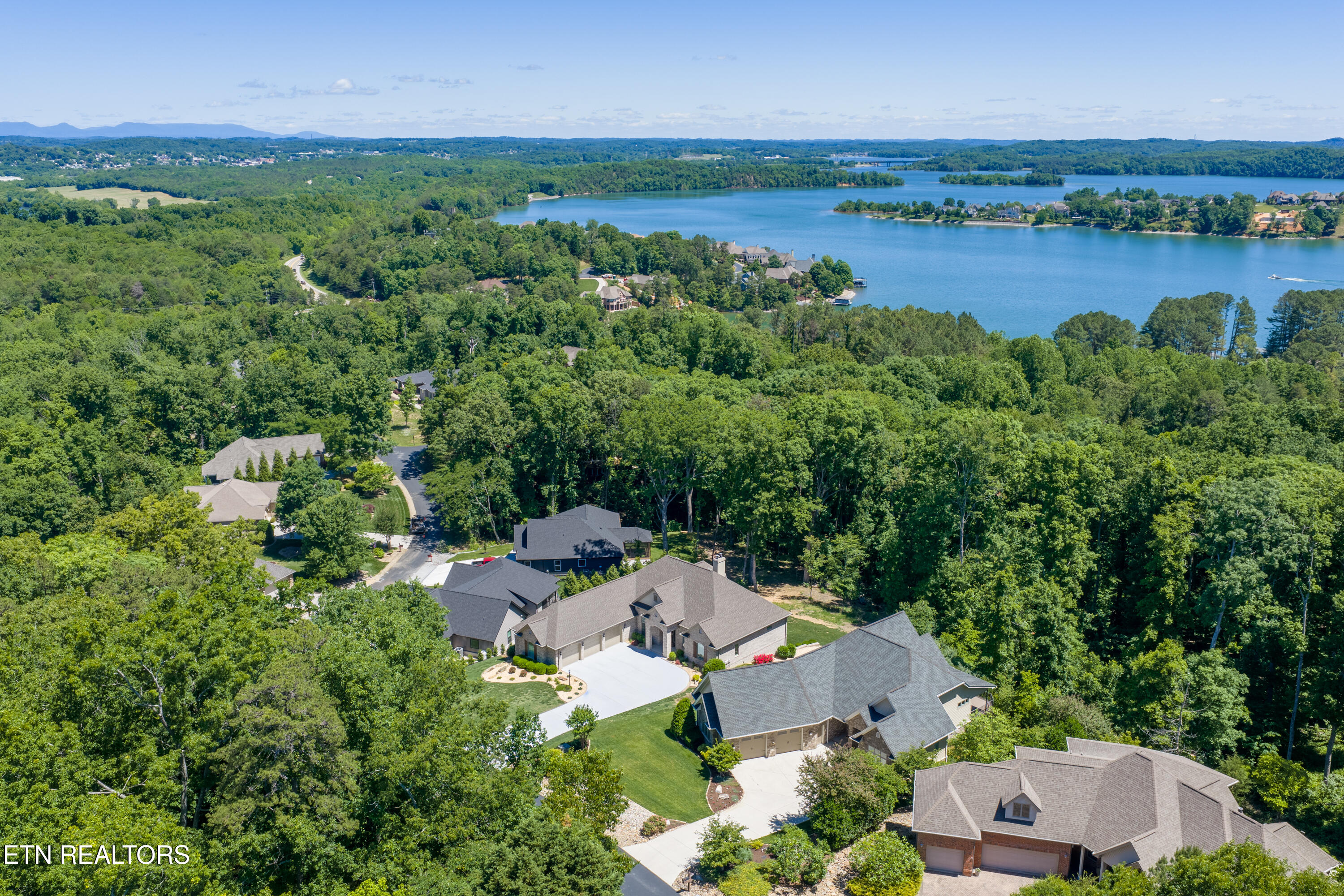 114 Skiatook Way Loudon TN 37774