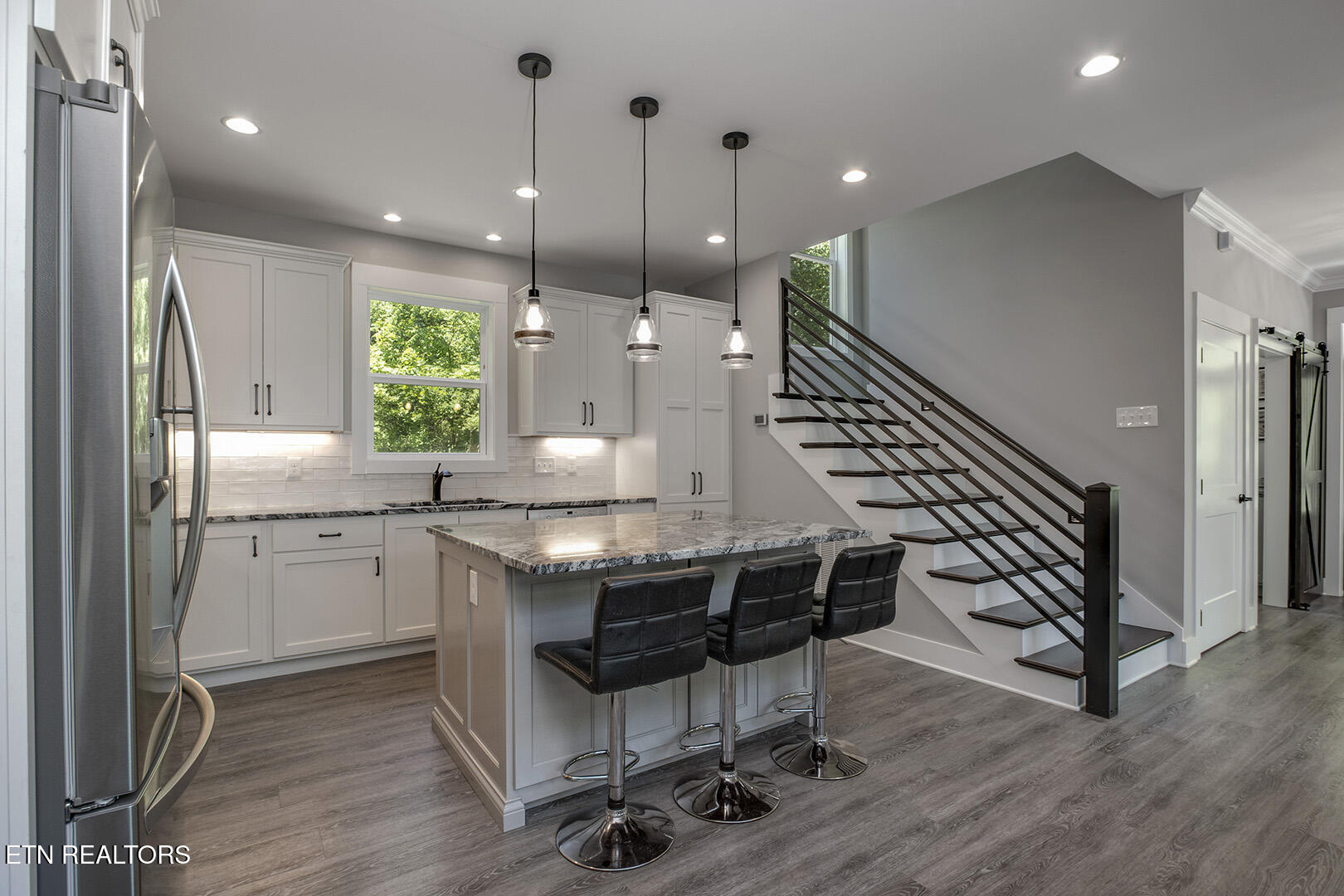 880 Skyline Drive Harriman TN 37748