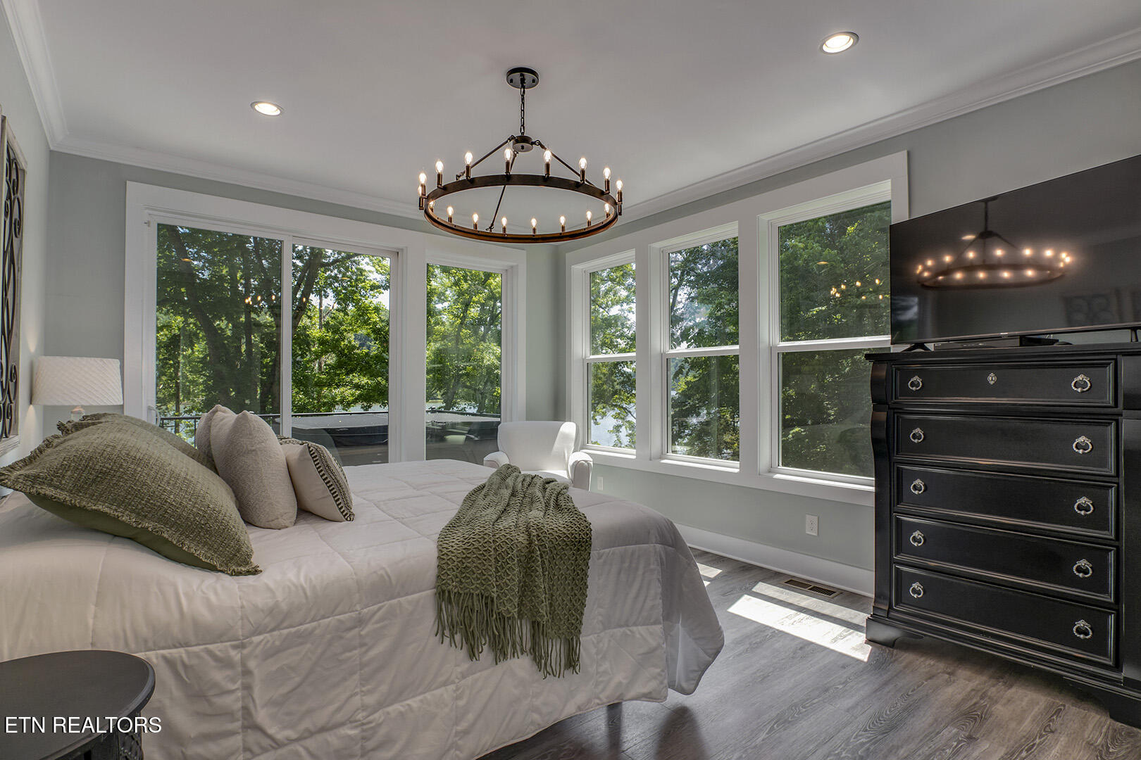 880 Skyline Drive Harriman TN 37748