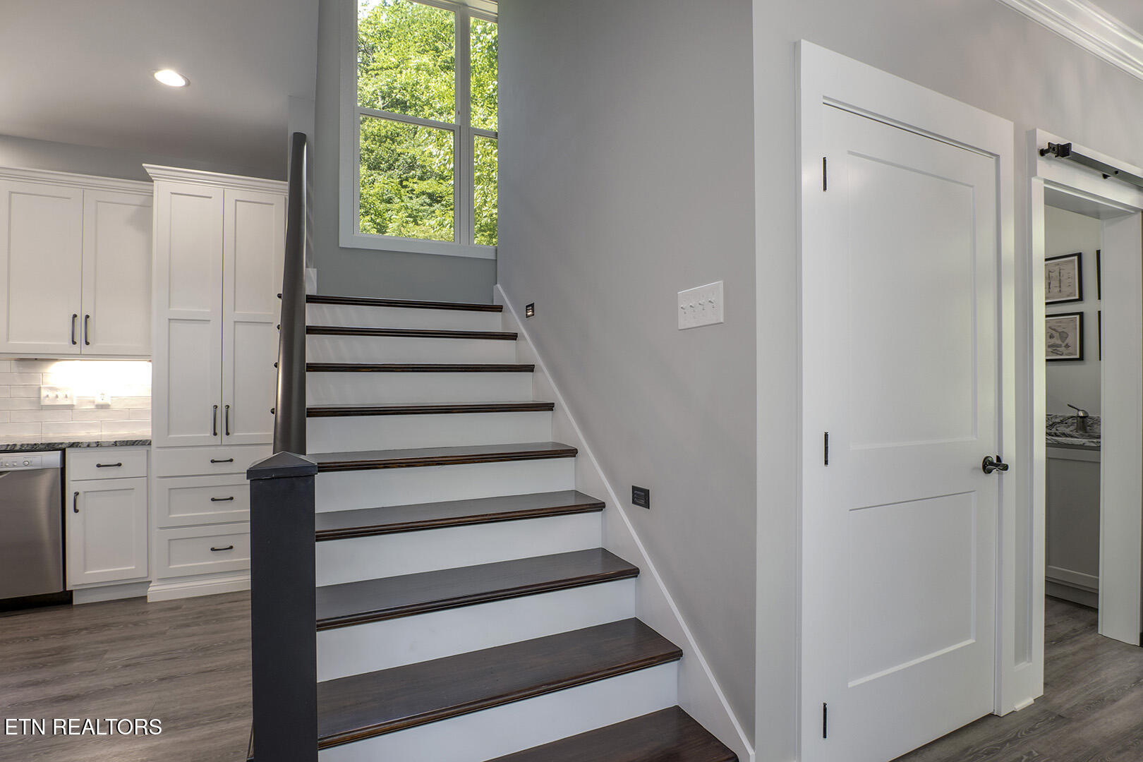 880 Skyline Drive Harriman TN 37748