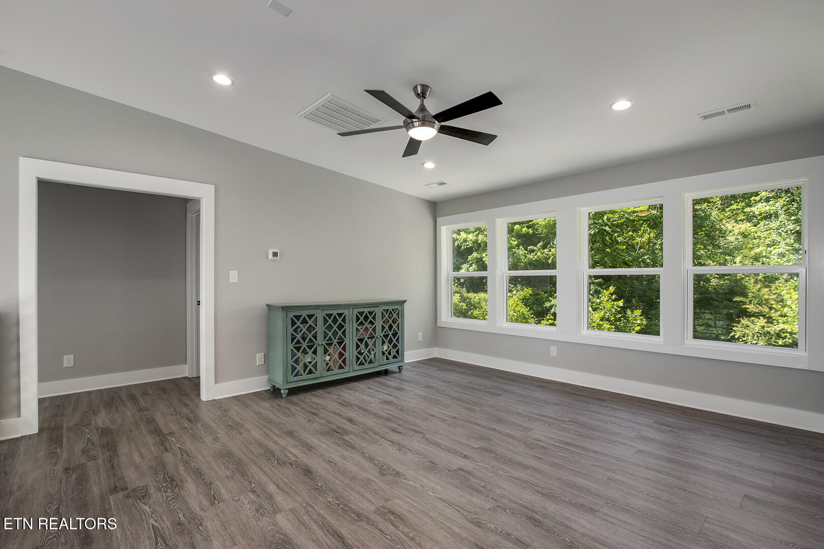 880 Skyline Drive Harriman TN 37748