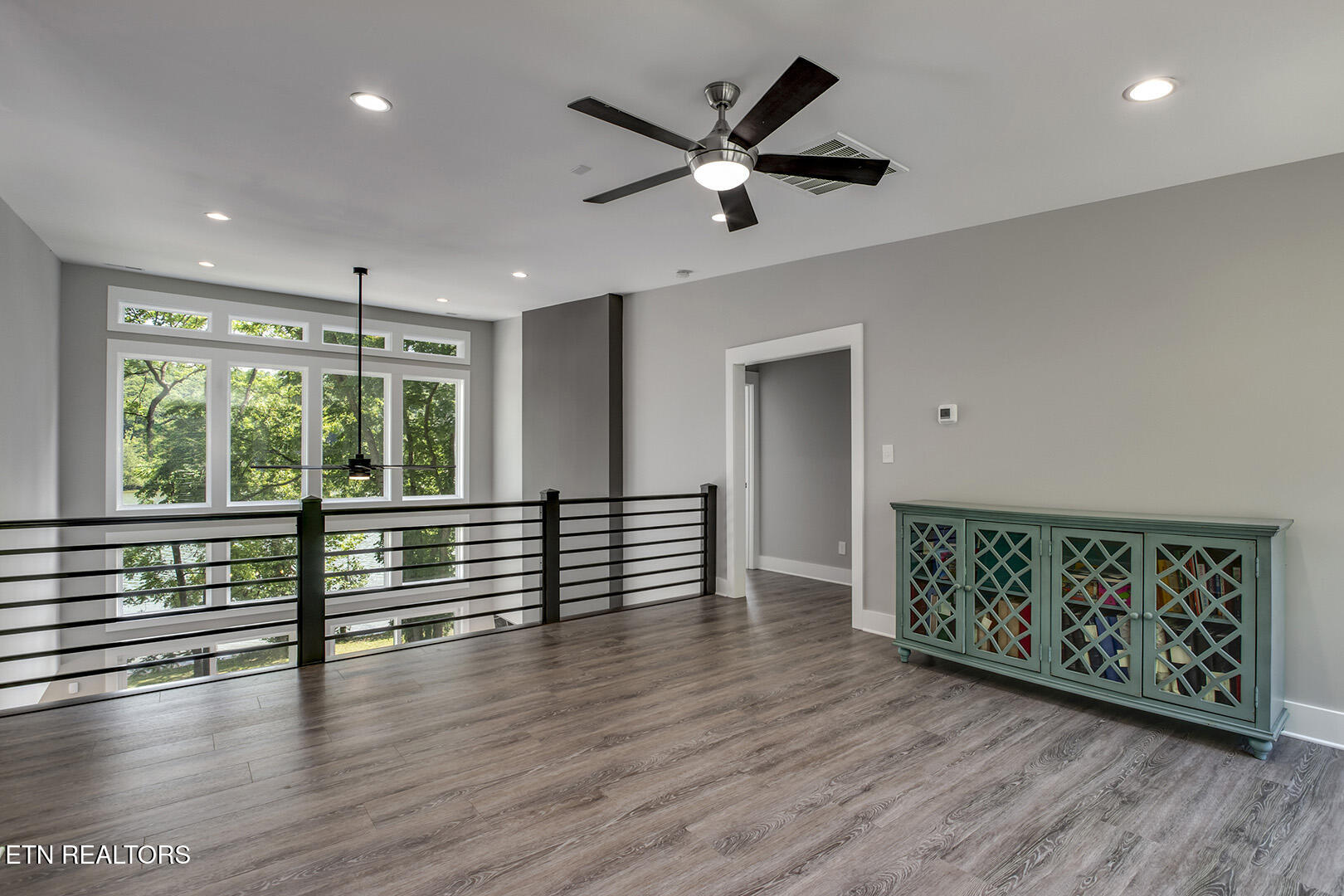 880 Skyline Drive Harriman TN 37748