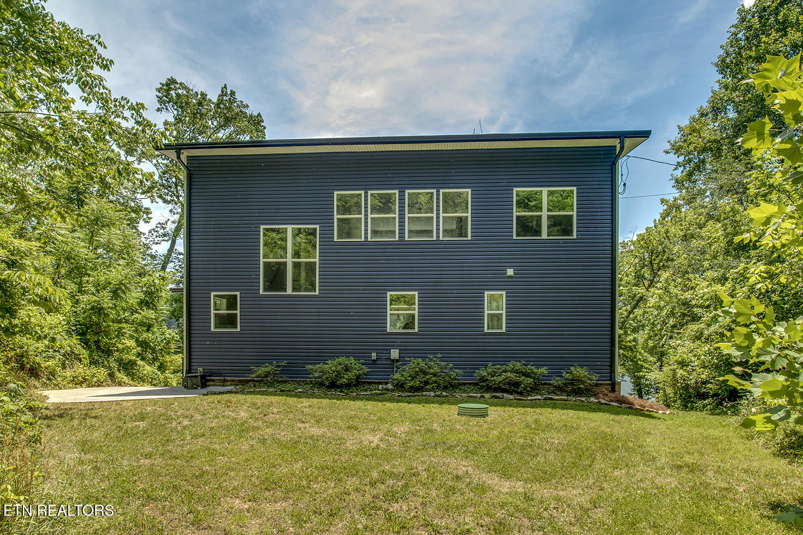 880 Skyline Drive Harriman TN 37748