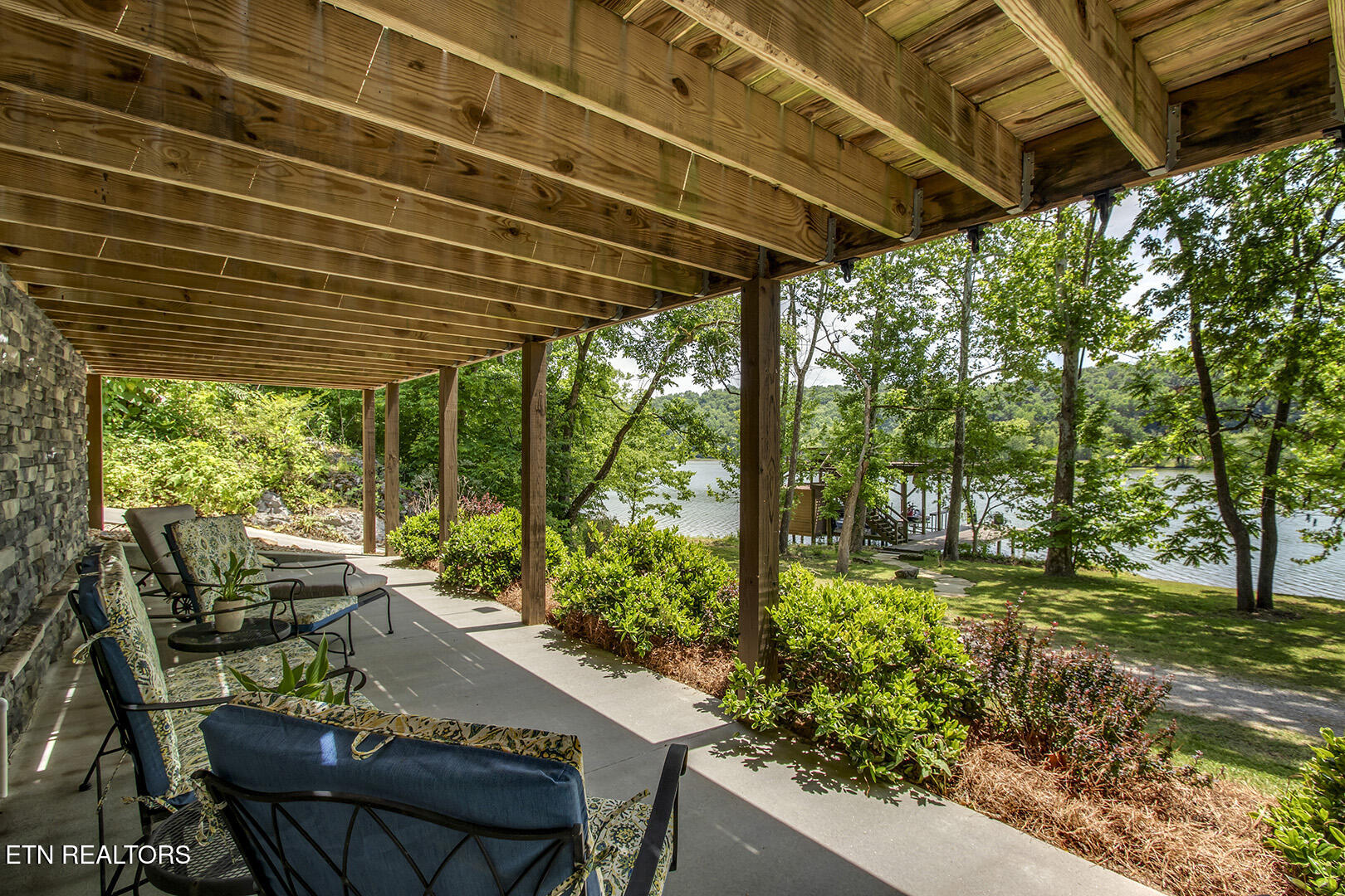 880 Skyline Drive Harriman TN 37748