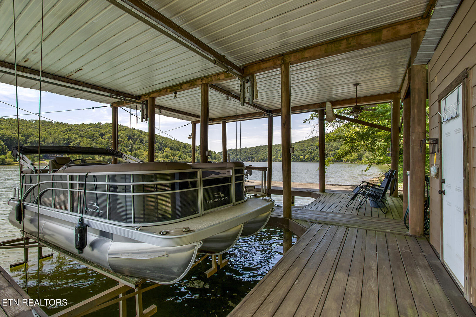 880 Skyline Drive Harriman TN 37748