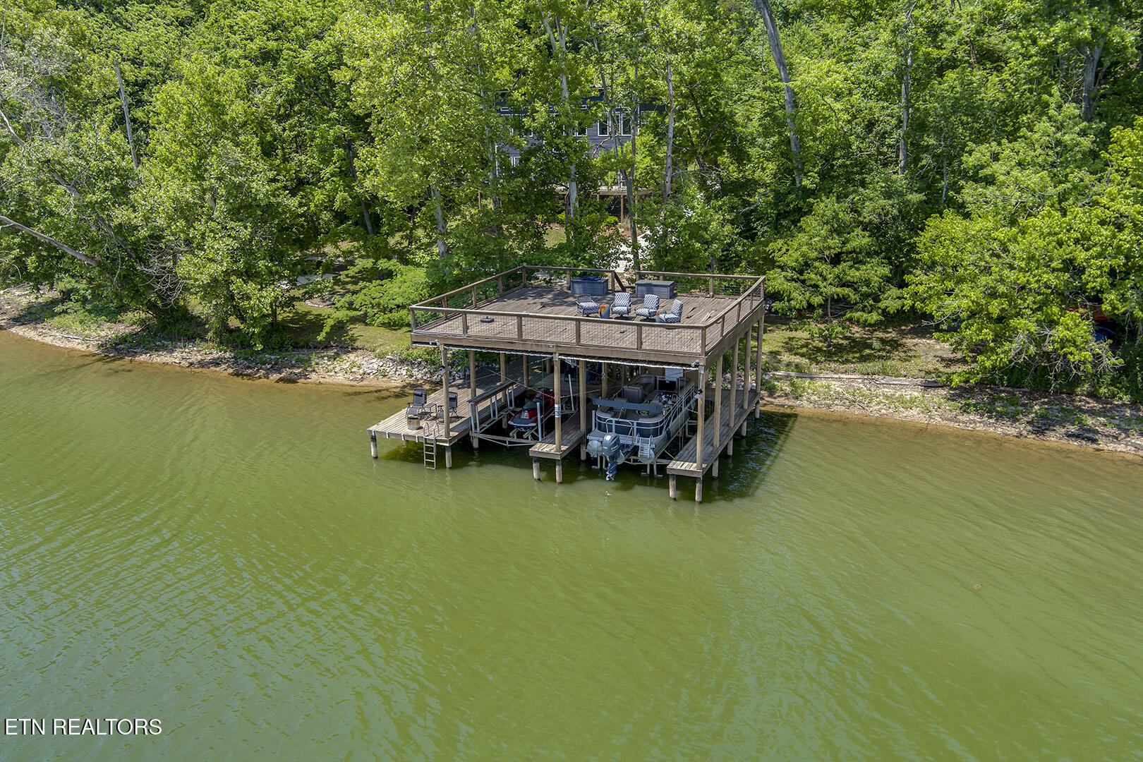 880 Skyline Drive Harriman TN 37748