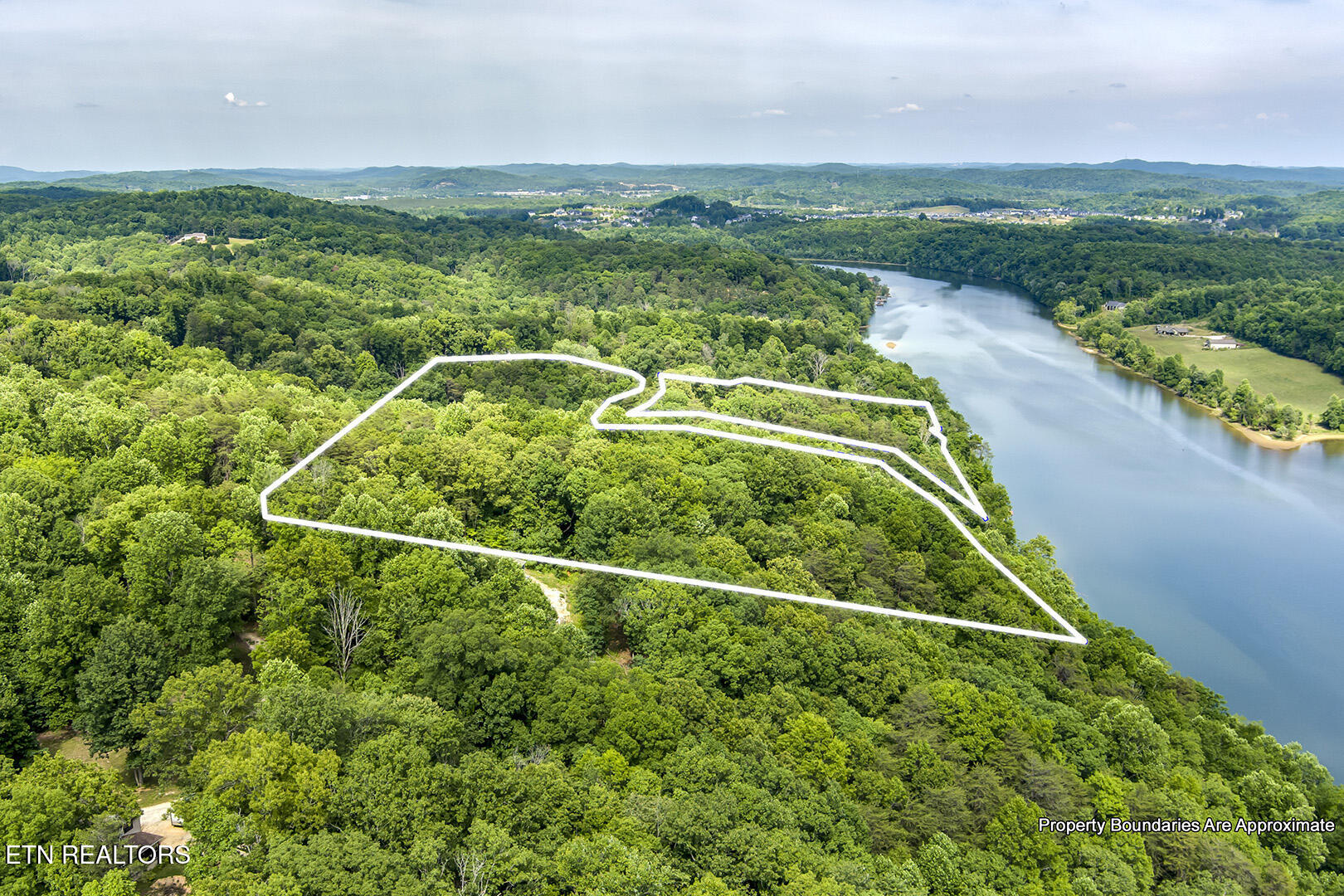 880 Skyline Drive Harriman TN 37748