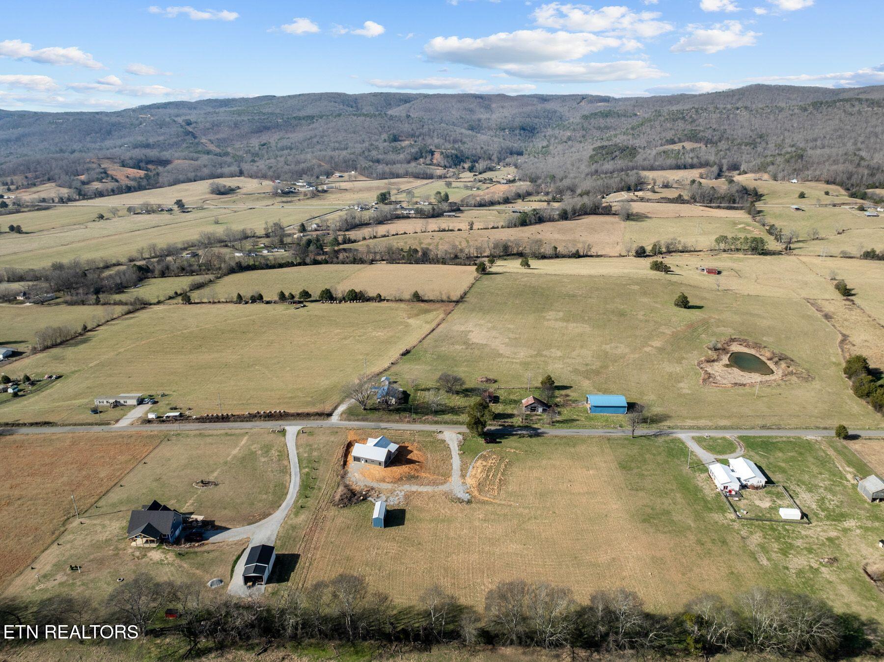 20136 Old State Highway 28 Pikeville TN 37367