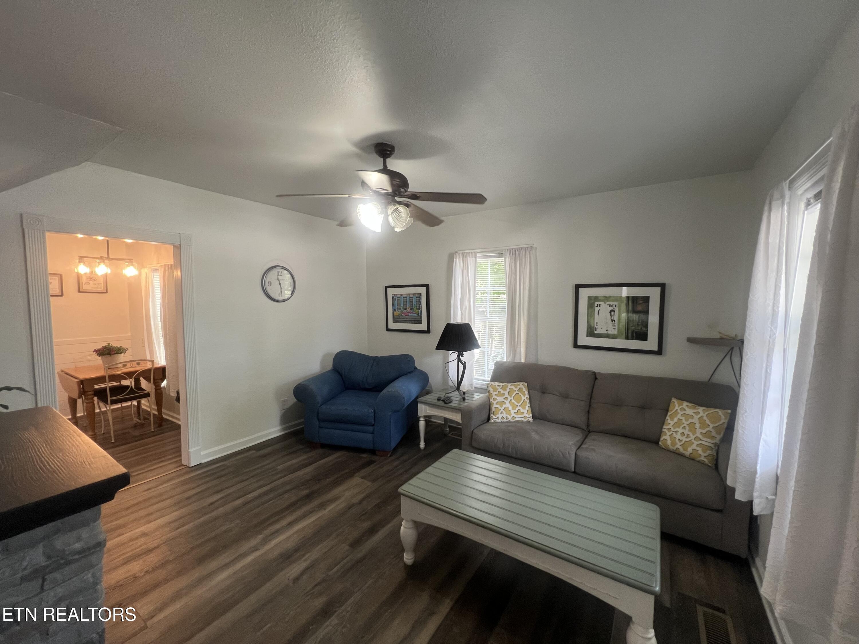 1016-1018 W Broadway Avenue Maryville TN 37801